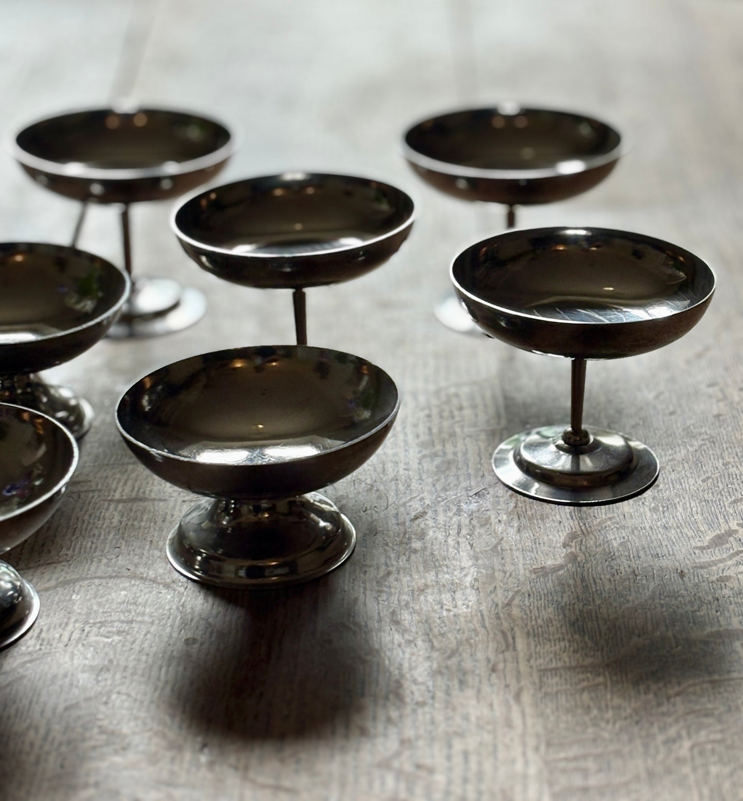 Lot de 9 coupes à dessert vintage en inox argenté