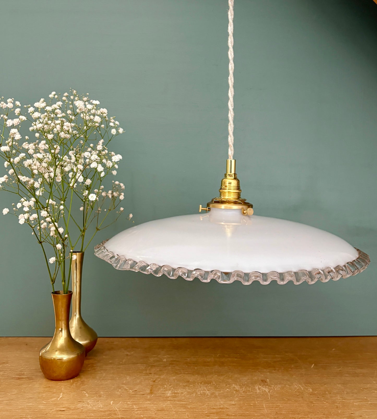 Suspension abat-jour vintage en opaline XXL