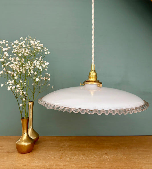 Suspension abat-jour vintage en opaline XXL