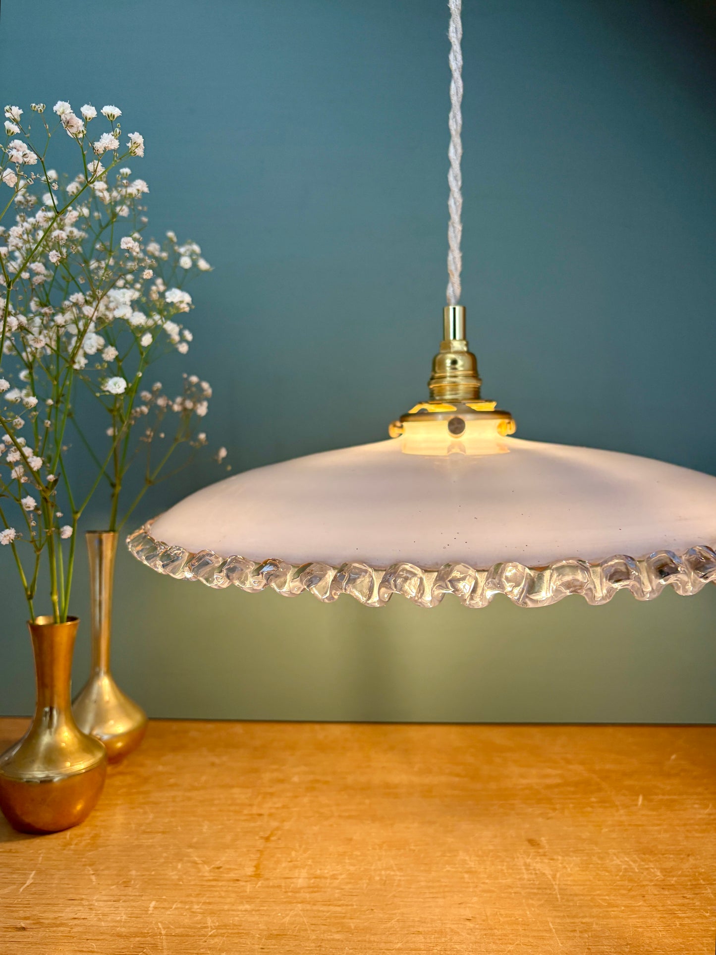 Suspension abat-jour vintage en opaline XXL