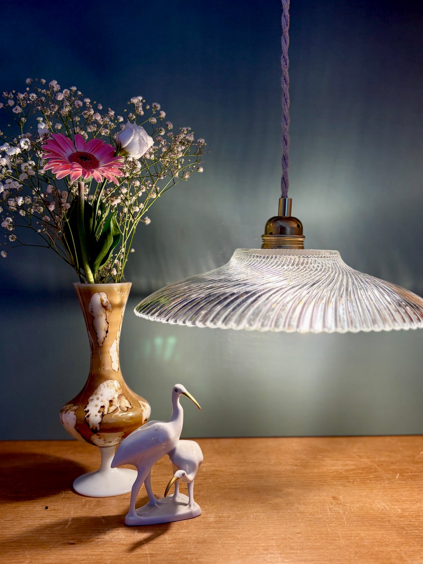 Suspension abat-jour vintage en verre moulé strié - collection vaisselle -