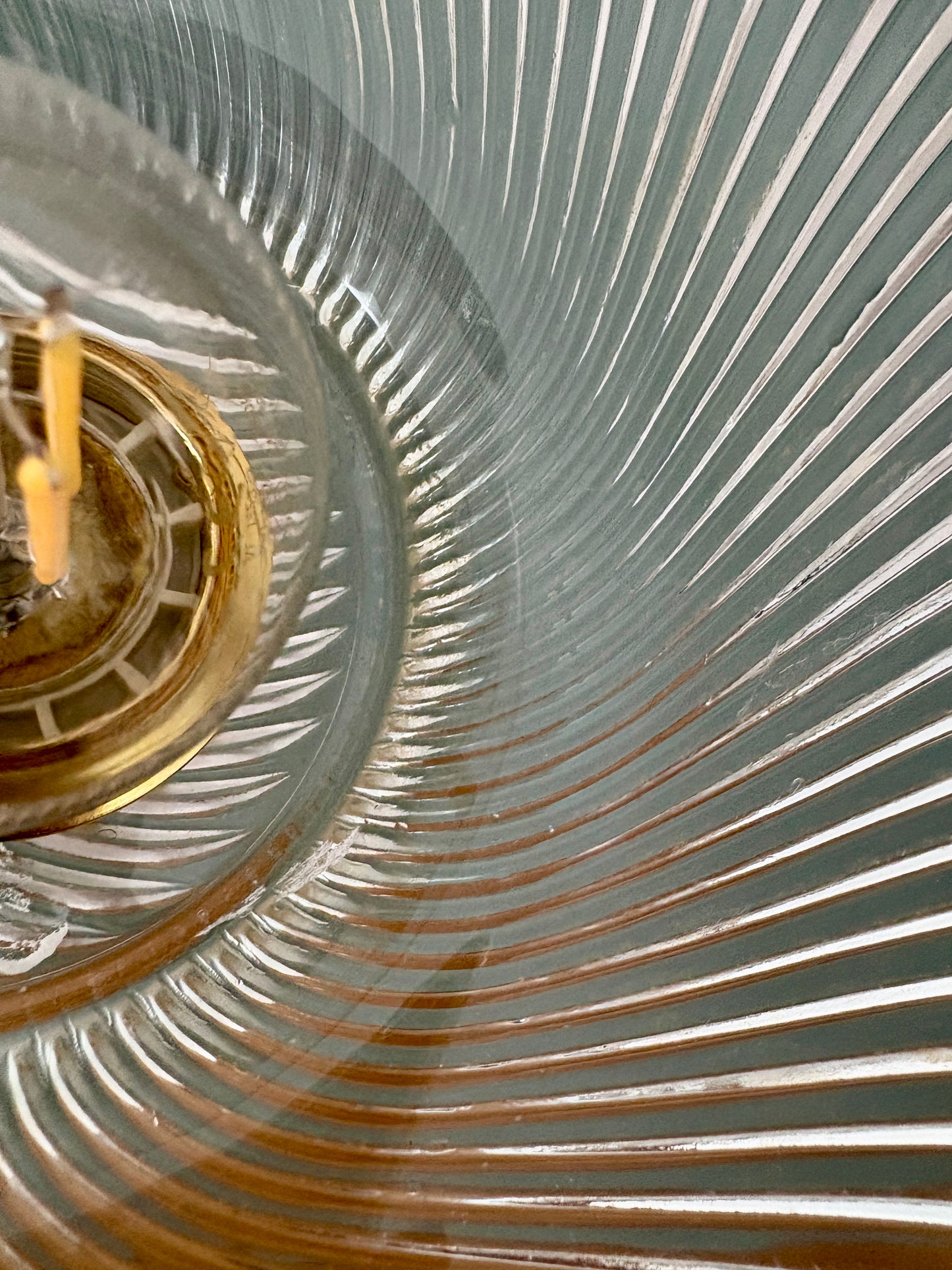 Suspension abat-jour vintage en verre moulé strié - collection vaisselle -