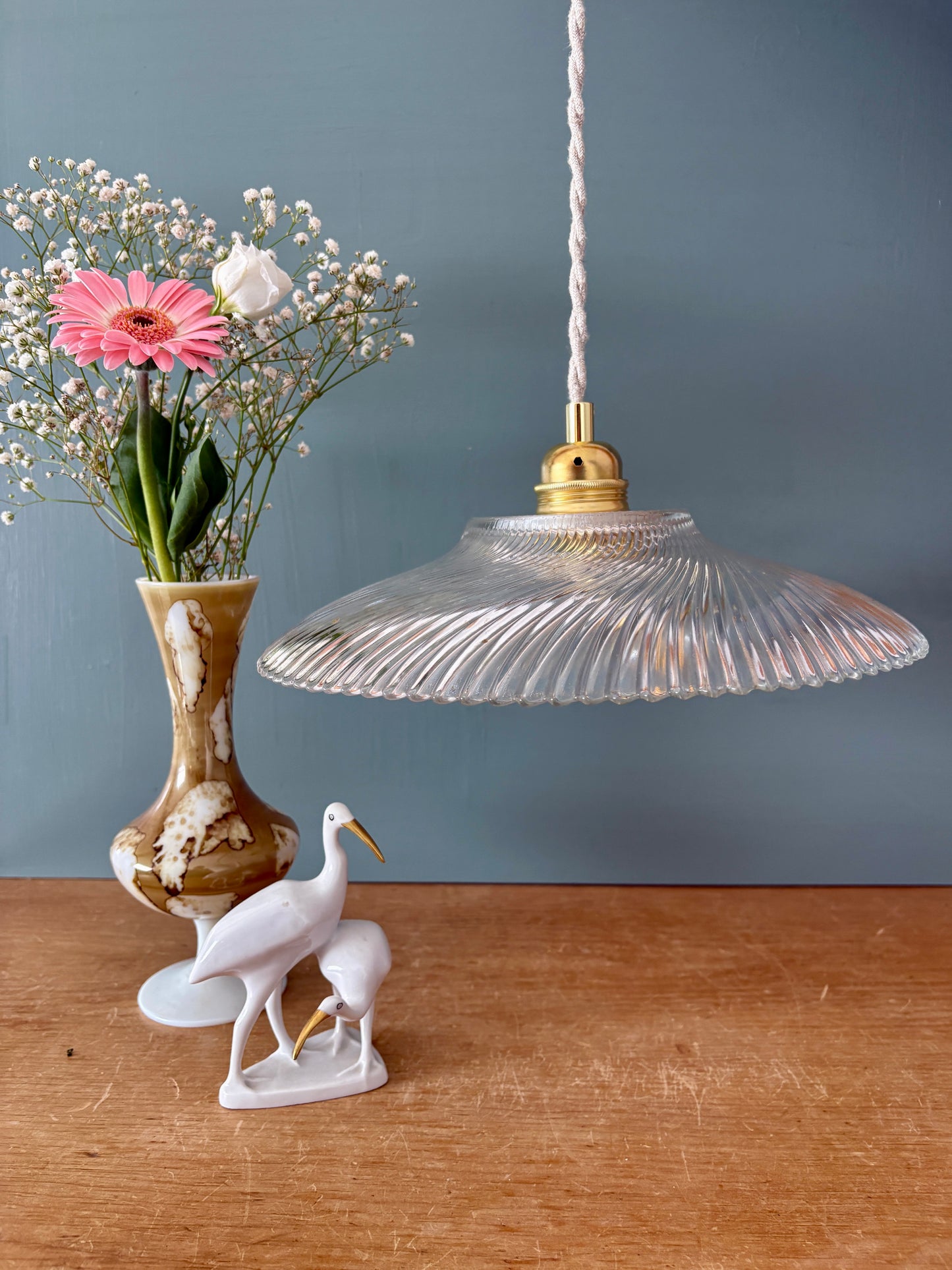 Suspension abat-jour vintage en verre moulé strié - collection vaisselle -