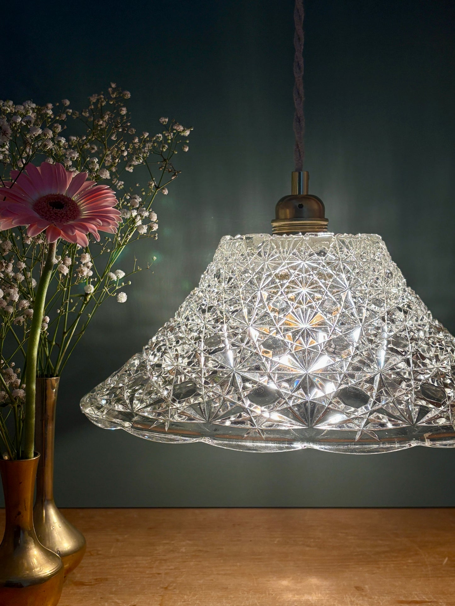 Suspension abat-jour vintage en verre moulé - collection vaisselle -