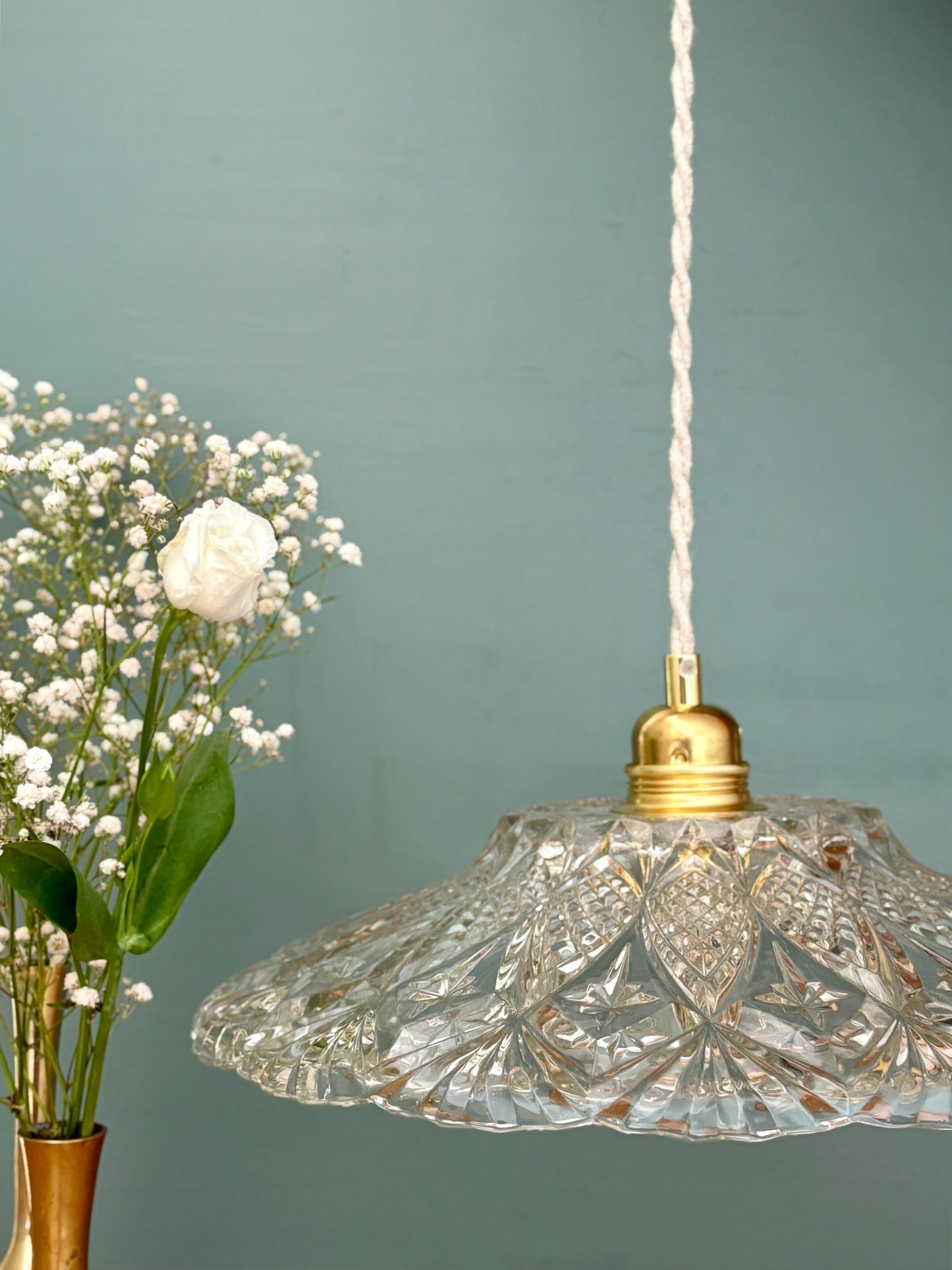 Suspension abat-jour vintage en verre moulé - collection vaisselle -