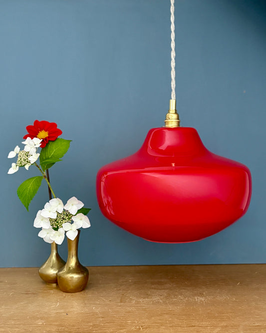 Suspension globe vintage en opaline rouge