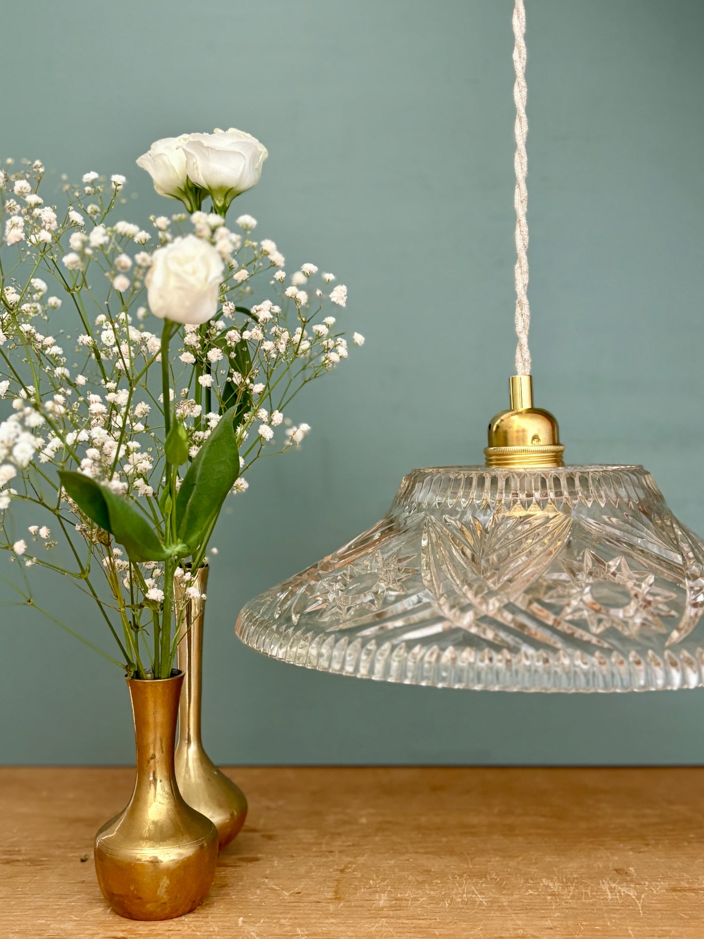 Suspension abat-jour vintage en verre travaillé - collection vaisselle -