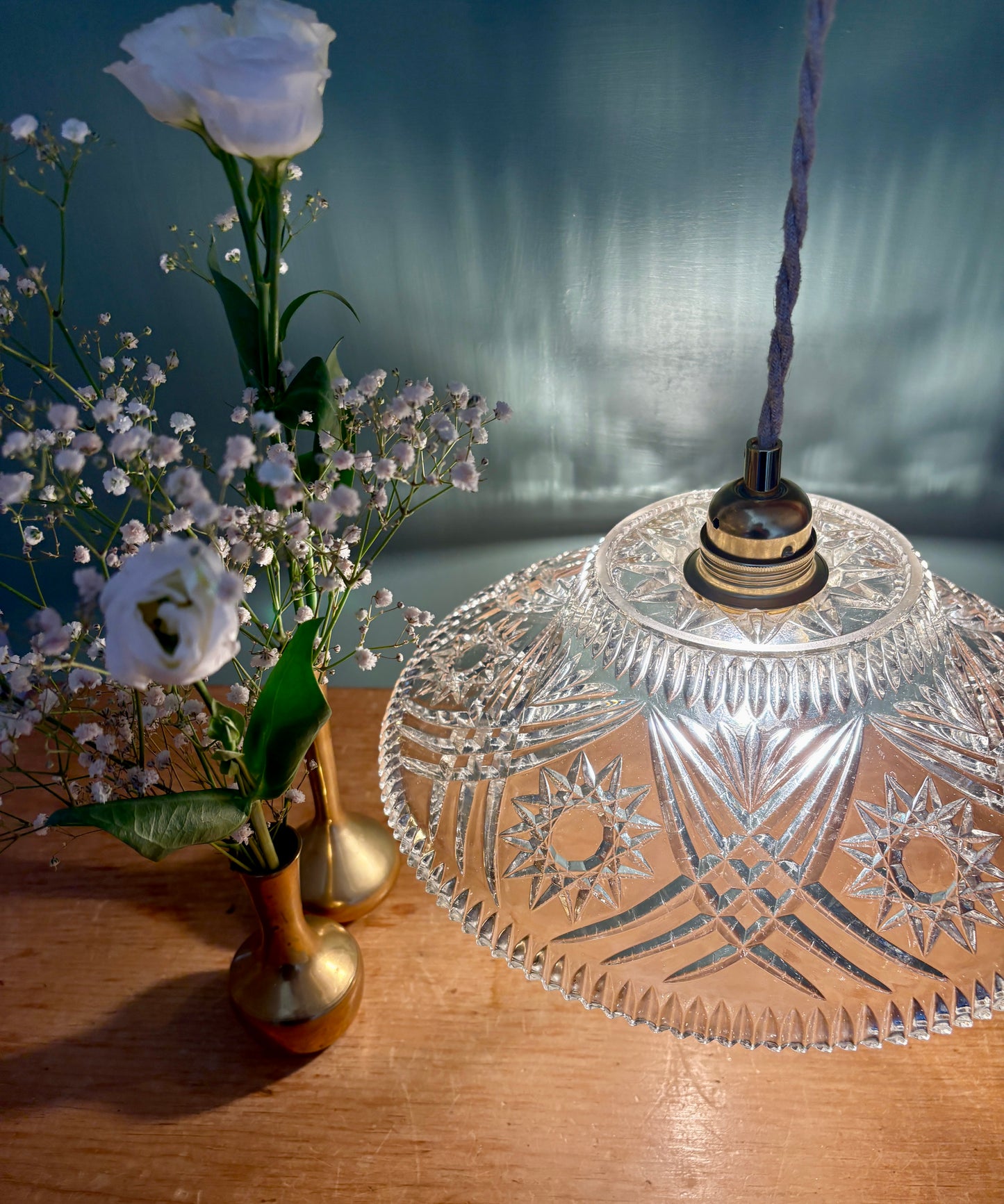 Suspension abat-jour vintage en verre travaillé - collection vaisselle -