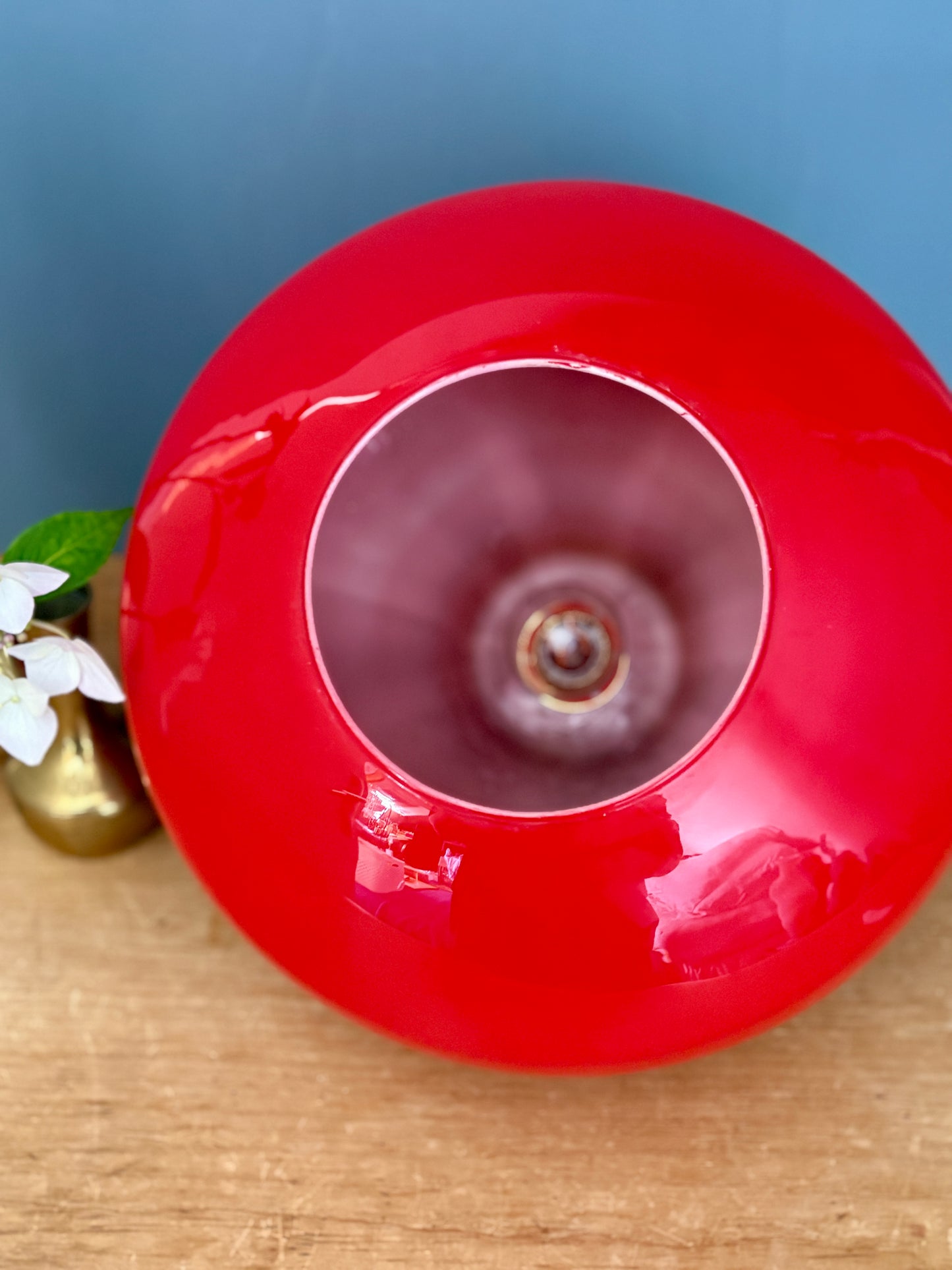 Suspension globe vintage en opaline rouge