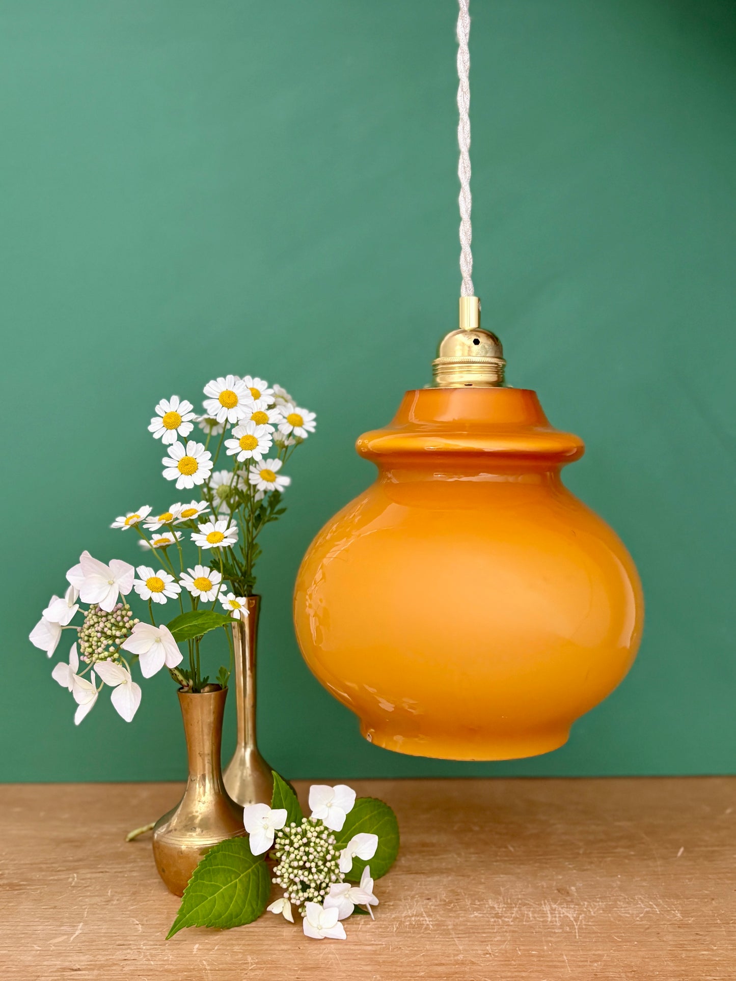 Suspension globe vintage en opaline orange