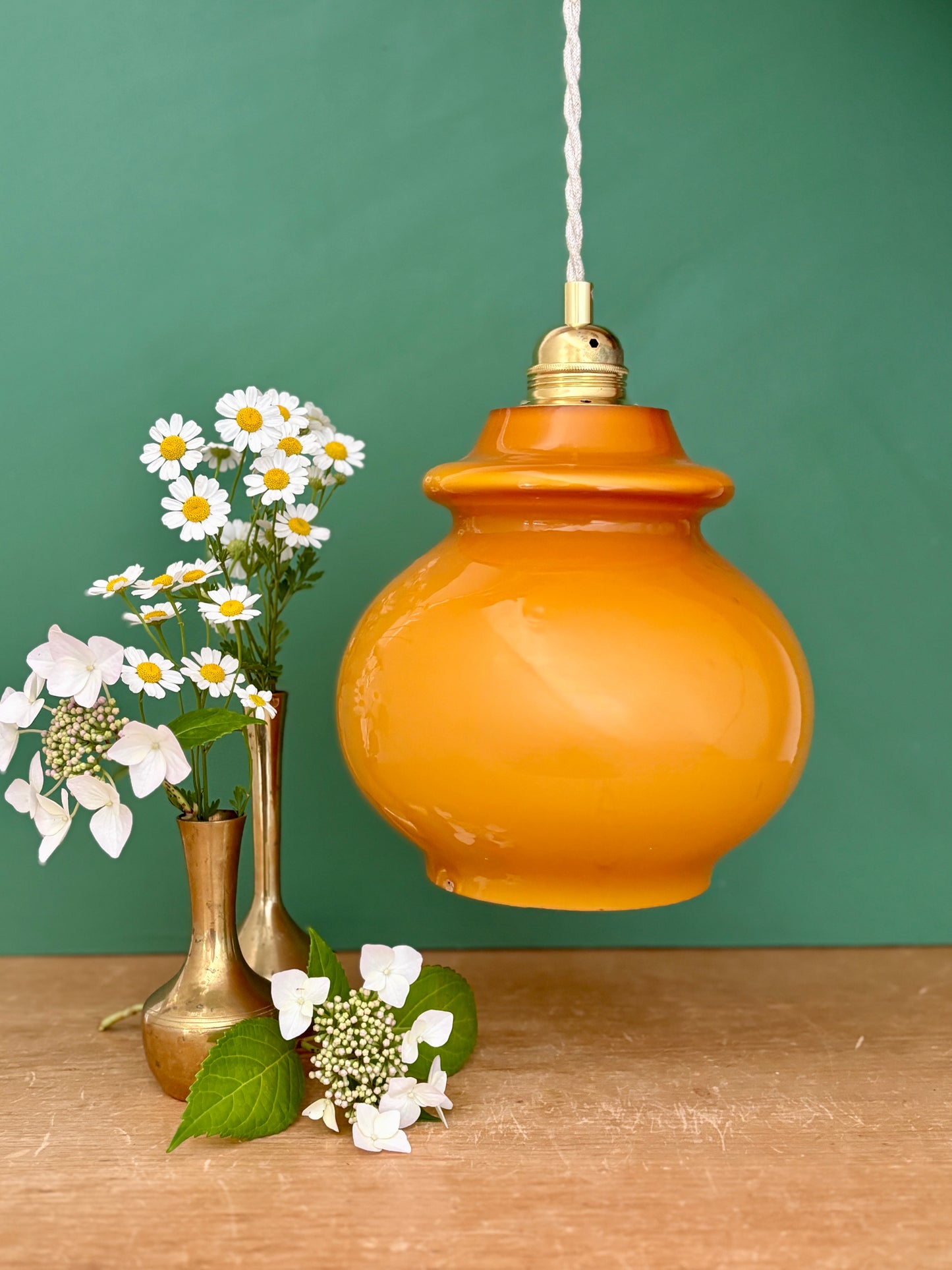 Suspension globe vintage en opaline orange