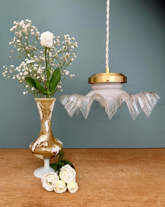 Suspension abat-jour vintage dentelle en verre mi blanc mi transparent