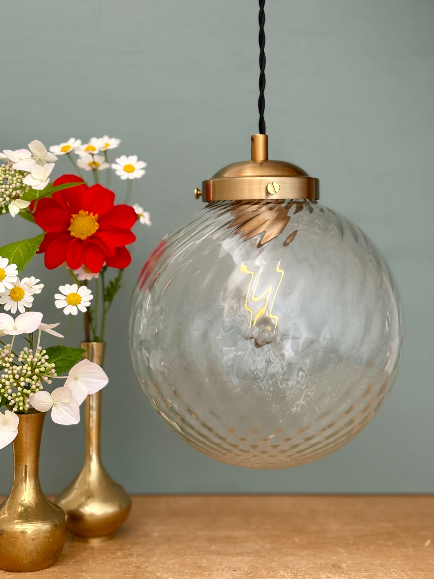 Suspension globe vintage en verre transparent