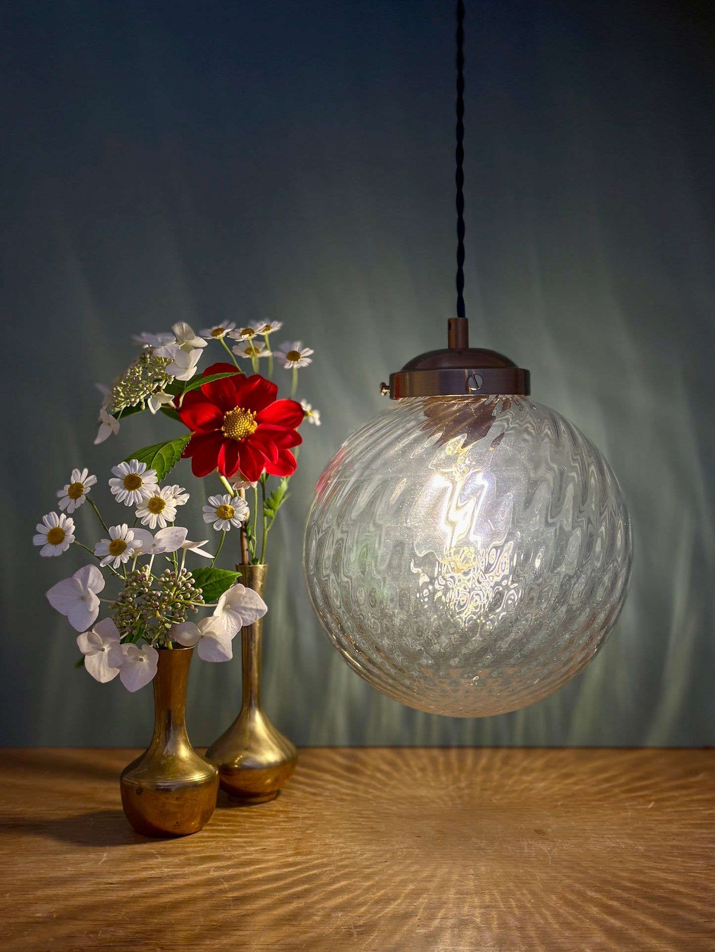 Suspension globe vintage en verre transparent