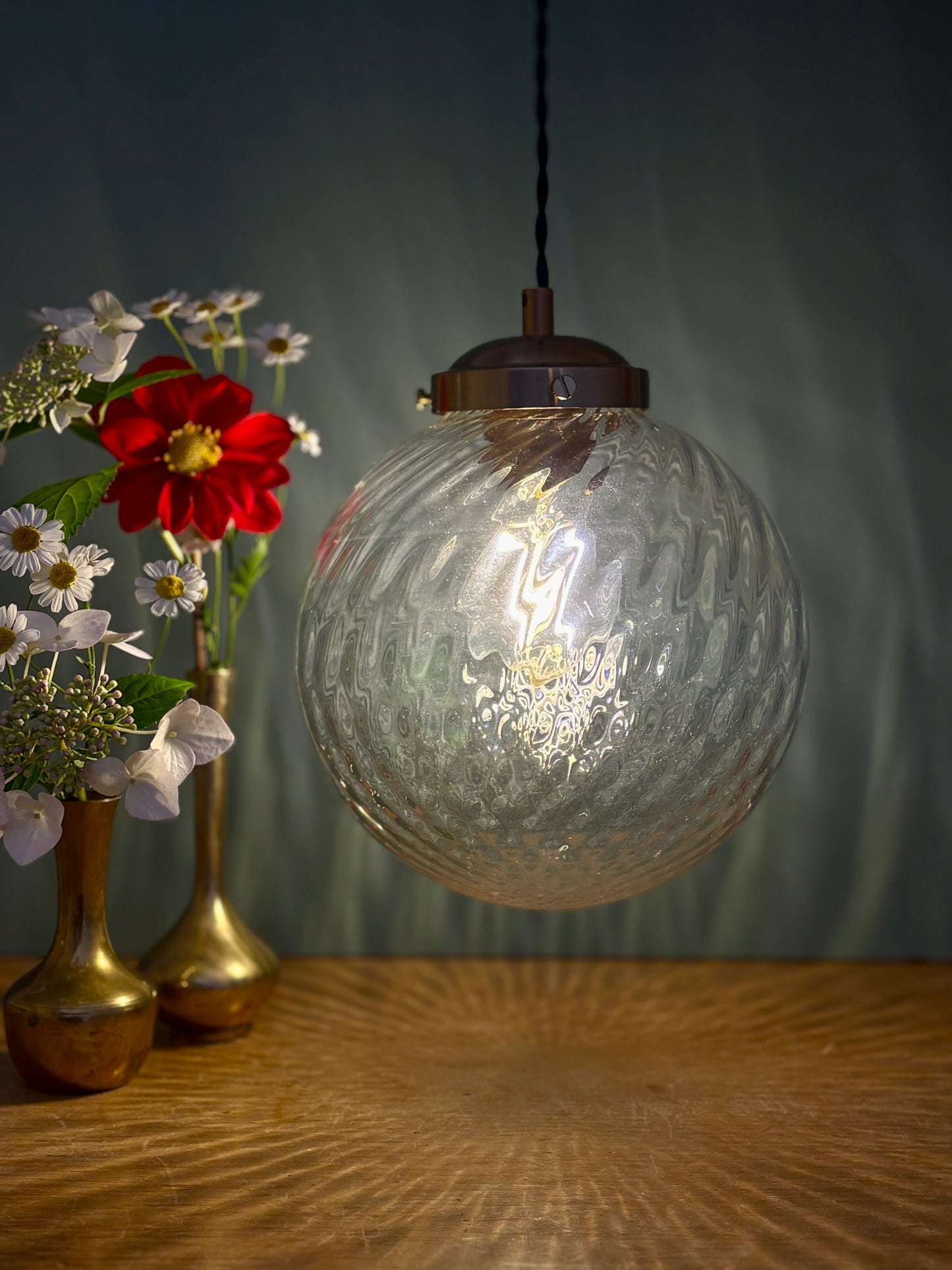 Suspension globe vintage en verre transparent