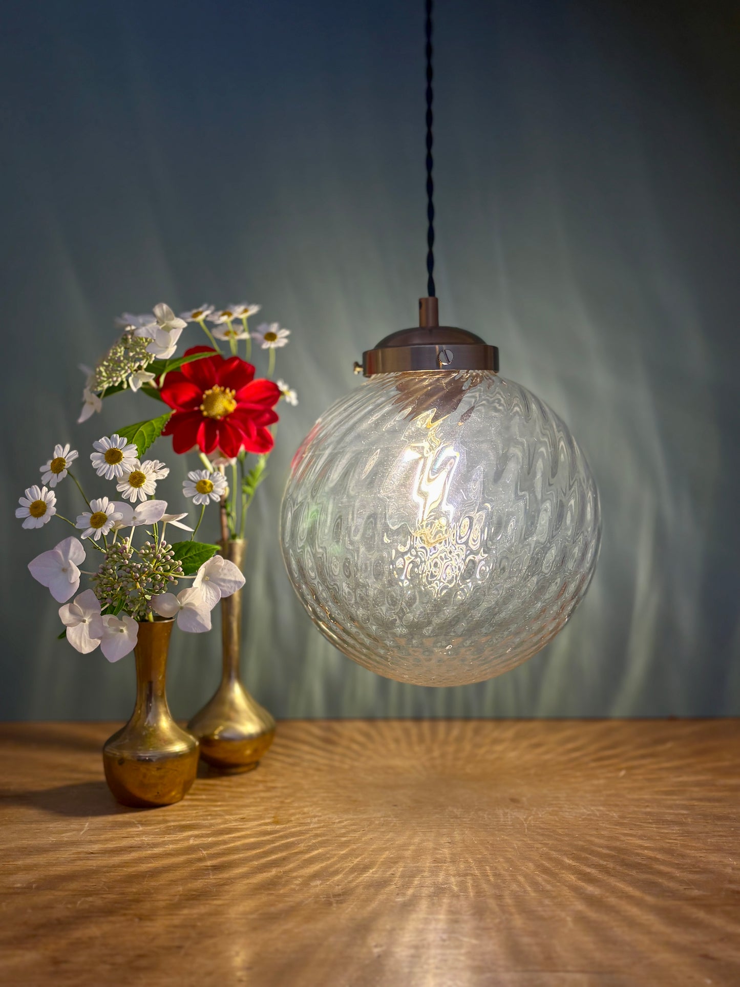 Suspension globe vintage en verre transparent