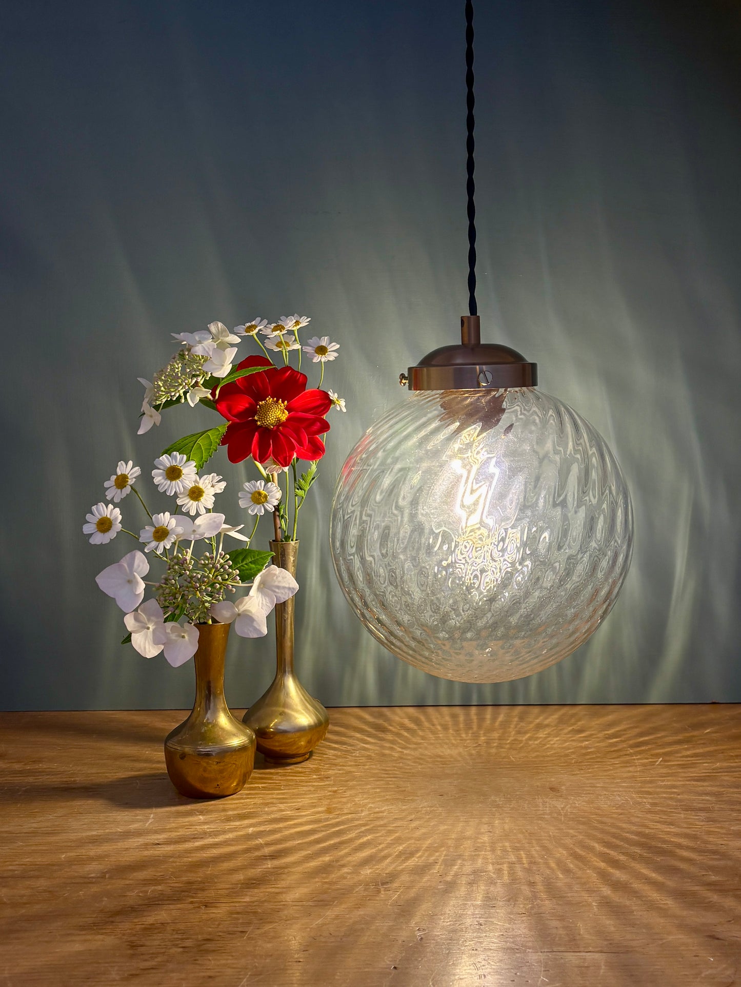 Suspension globe vintage en verre transparent