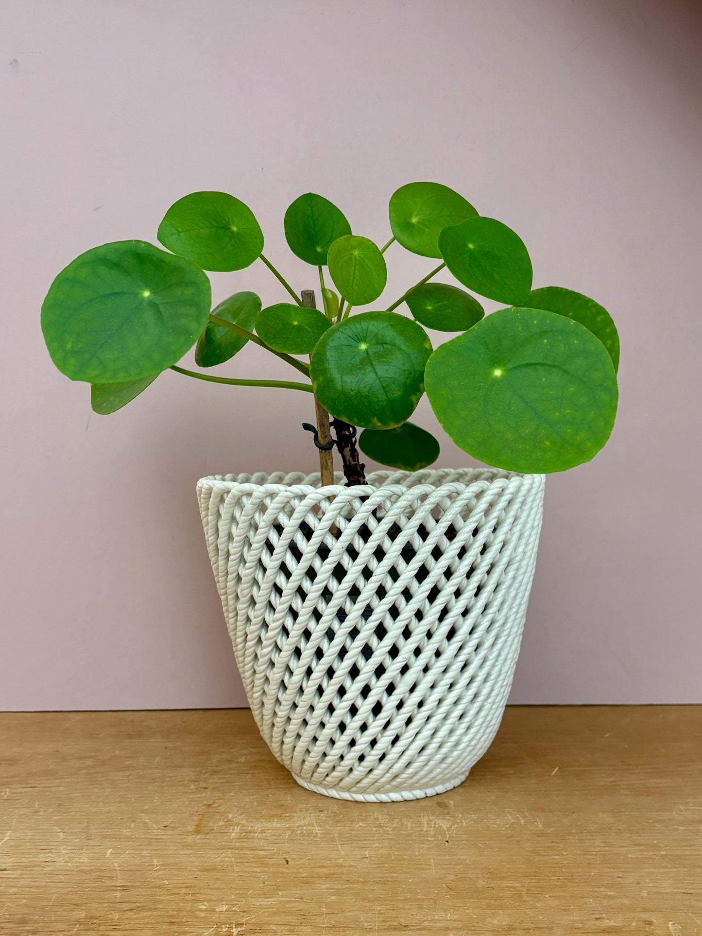 Cache pot vintage en céramique tressée