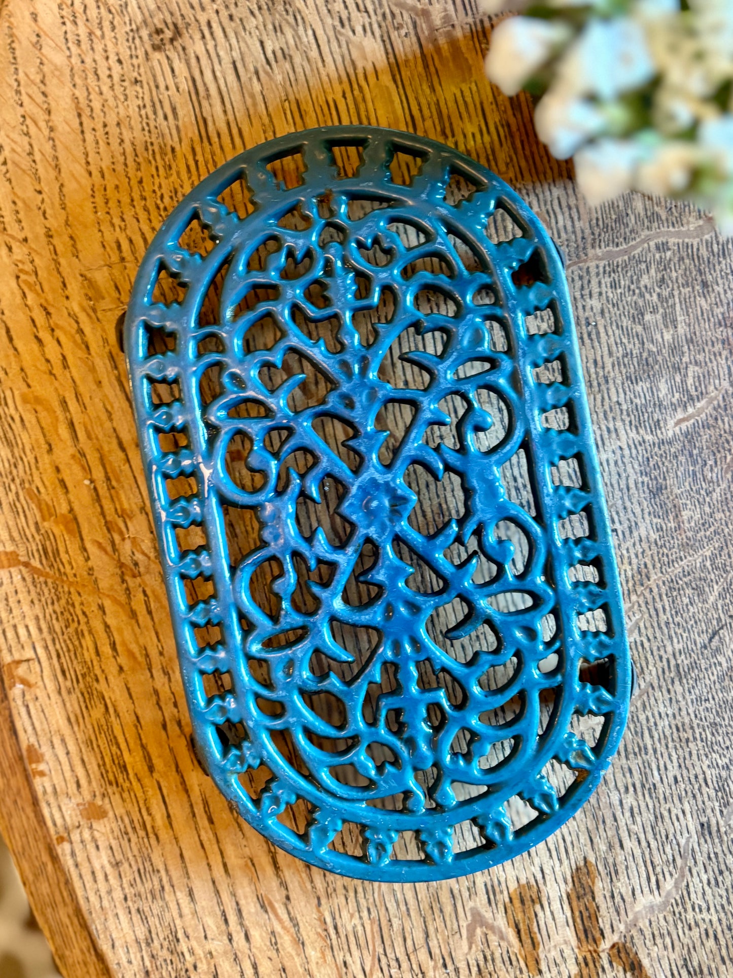 Dessous de plat vintage en fonte bleu