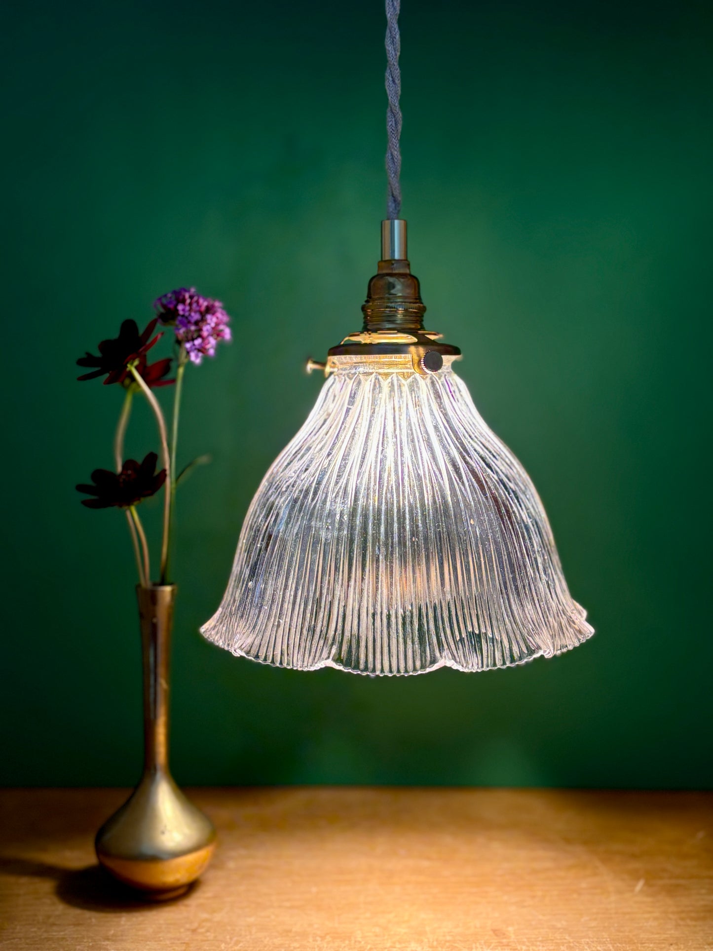 Suspension abat-jour ancien en verre holophane (HU2)