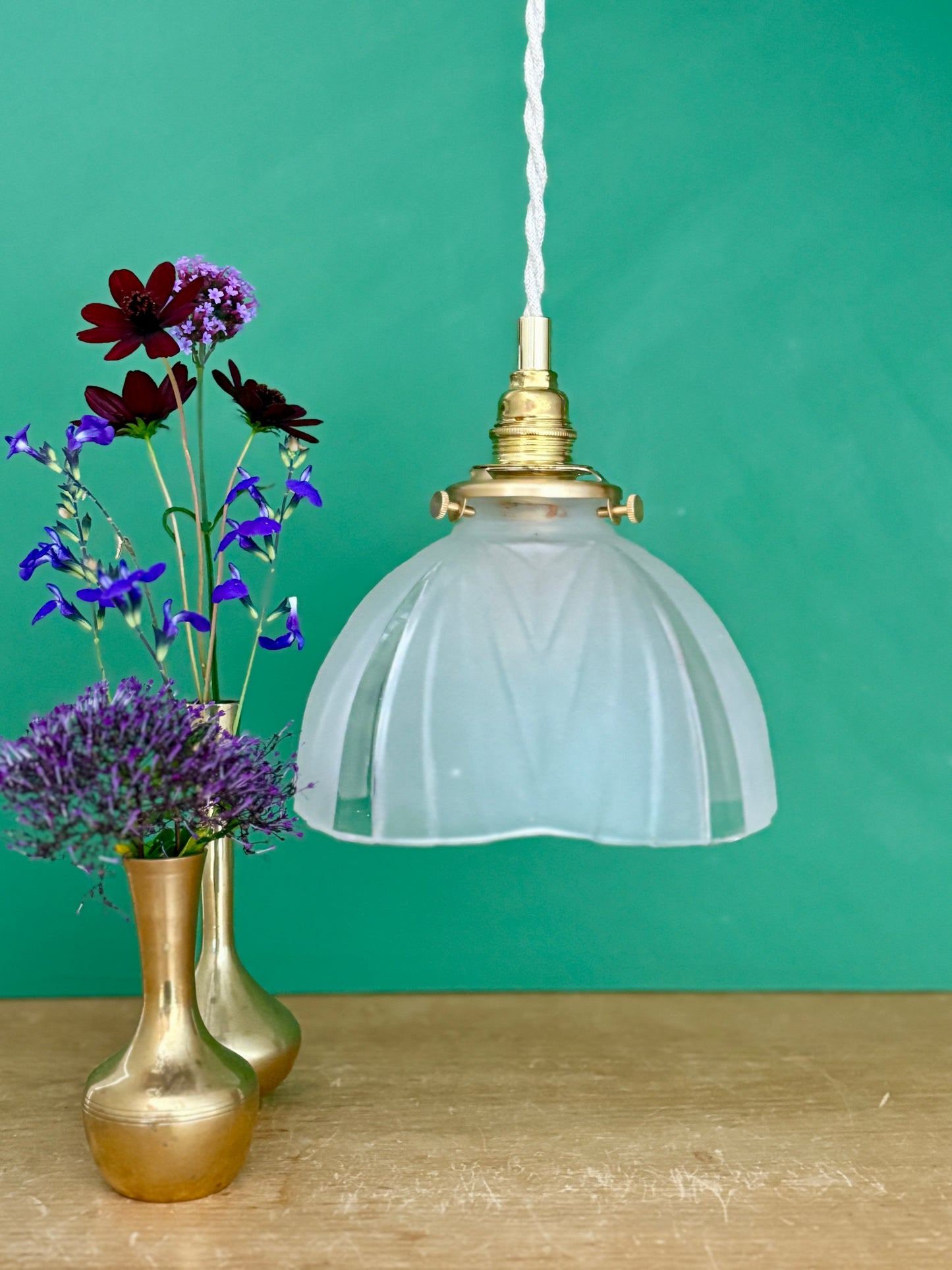 Suspension abat-jour vintage art déco en verre dépoli