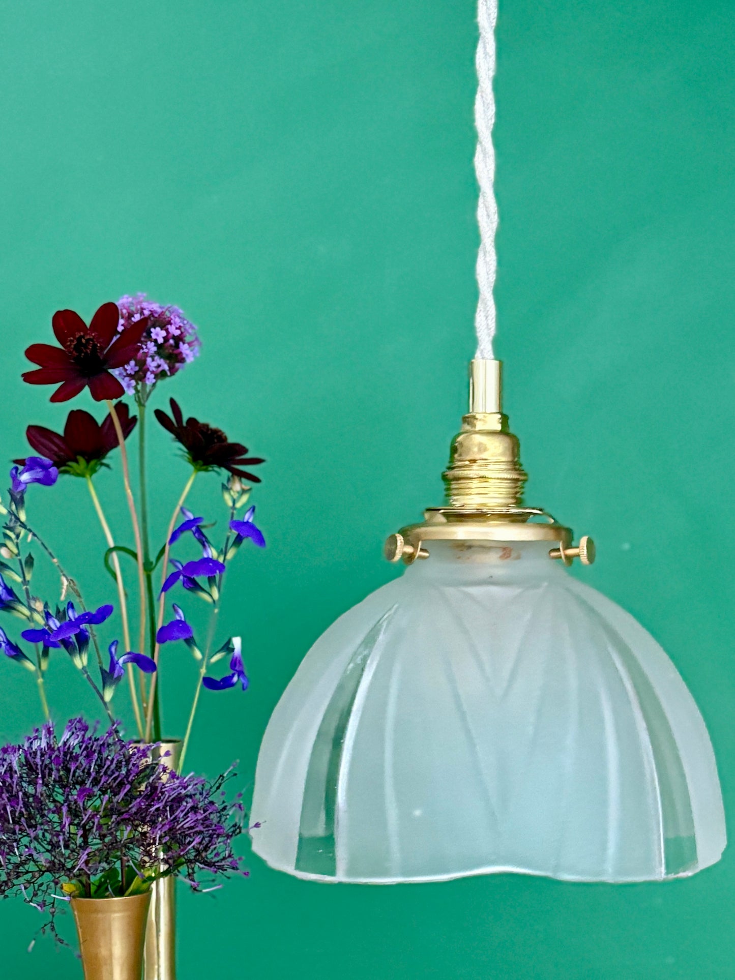 Suspension abat-jour vintage art déco en verre dépoli