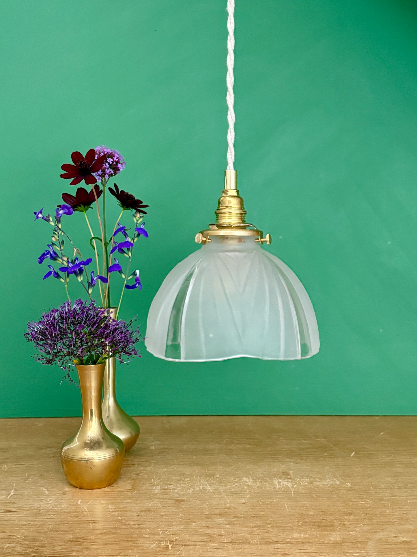 Suspension abat-jour vintage art déco en verre dépoli