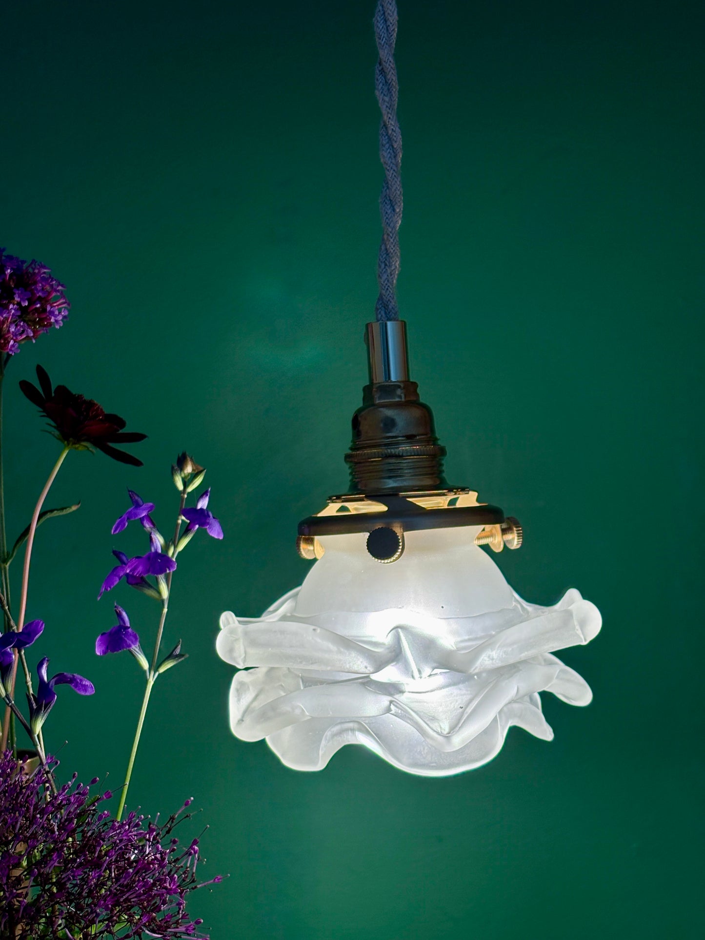 Suspension tulipe vintage en verre dépoli en forme de fleur