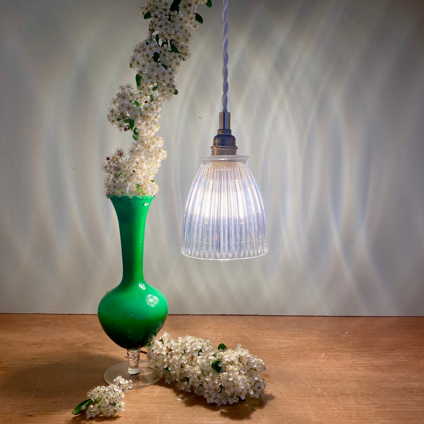 Suspension tulipe vintage en cristal de Baccarat