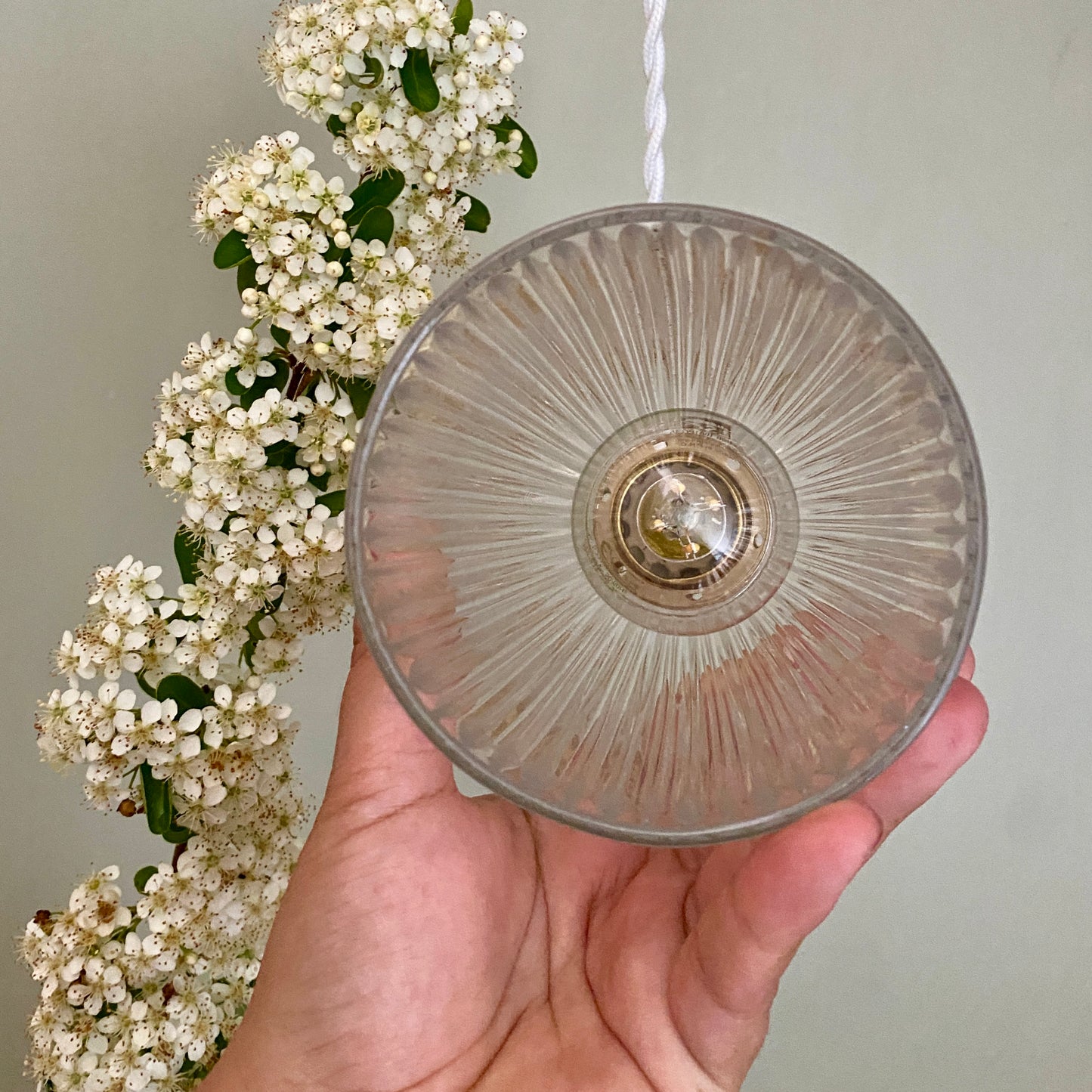 Suspension tulipe vintage en cristal de Baccarat