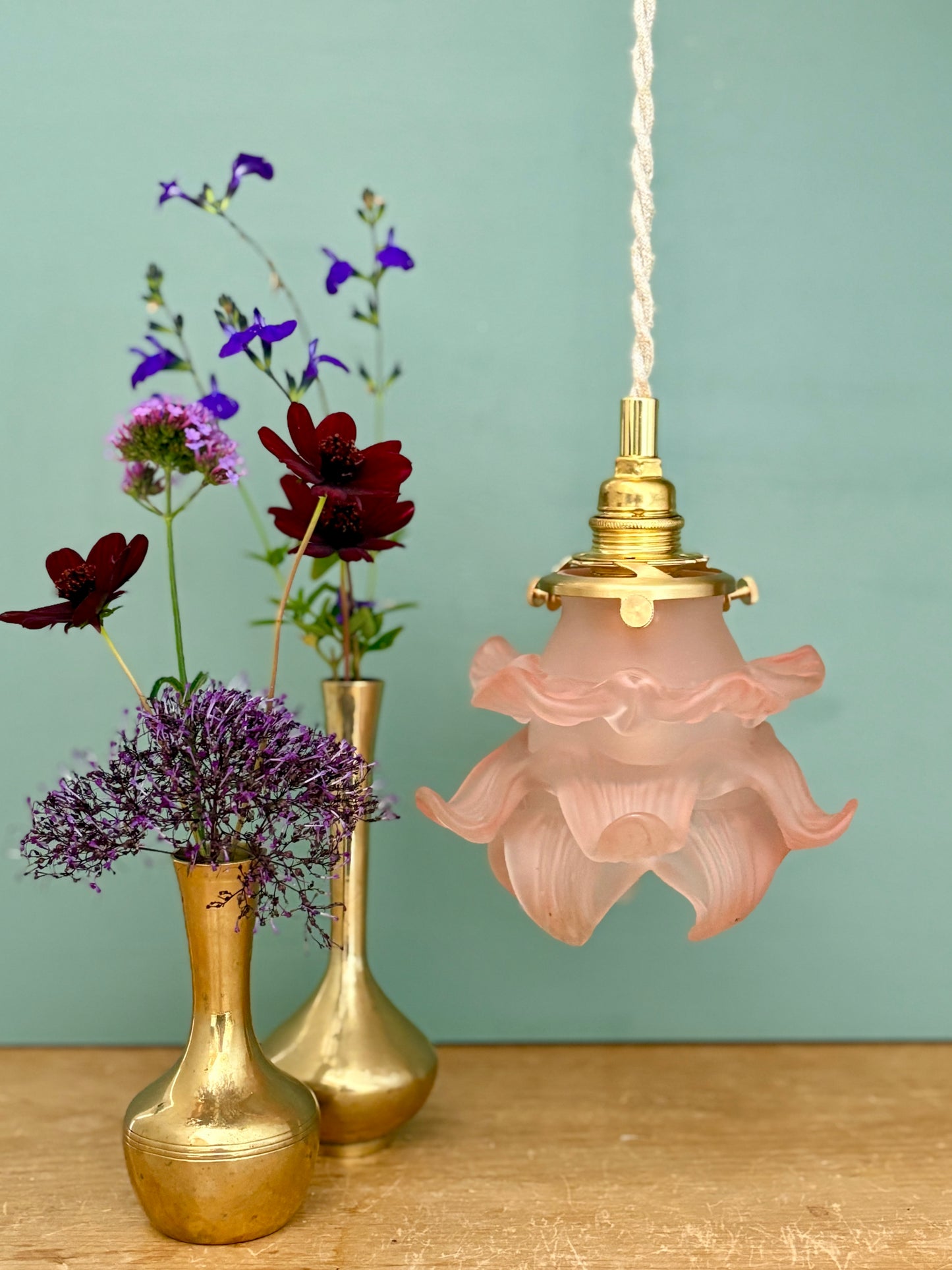 Suspension tulipe vintage en verre dépoli rose en forme de fleur