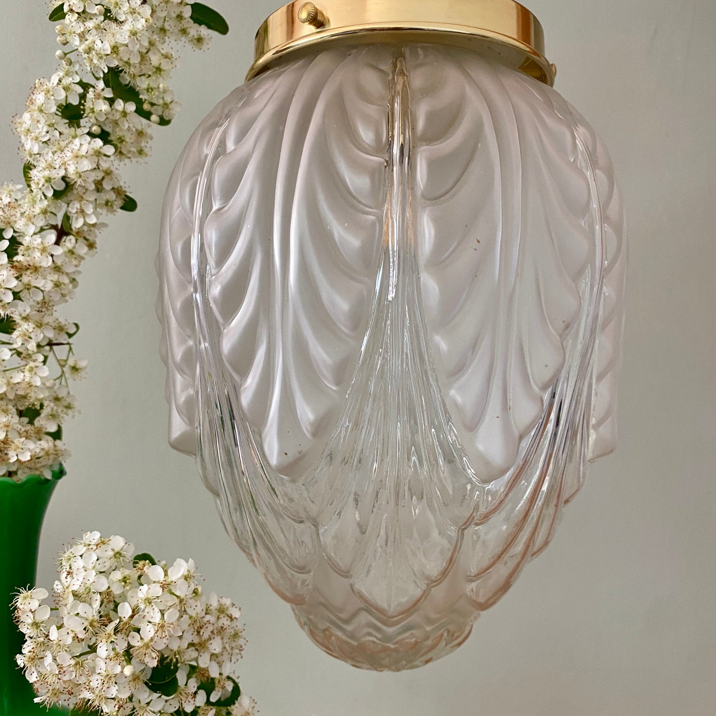 Suspension globe vintage art déco en verre dépoli et transparent