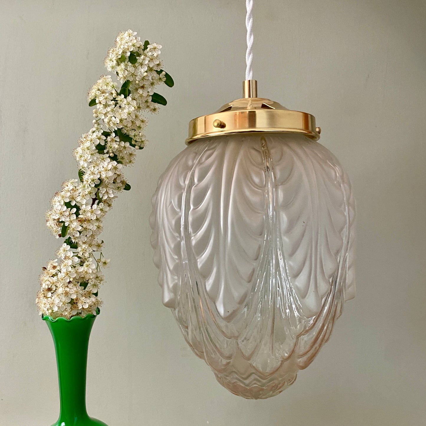 Suspension globe vintage art déco en verre dépoli et transparent