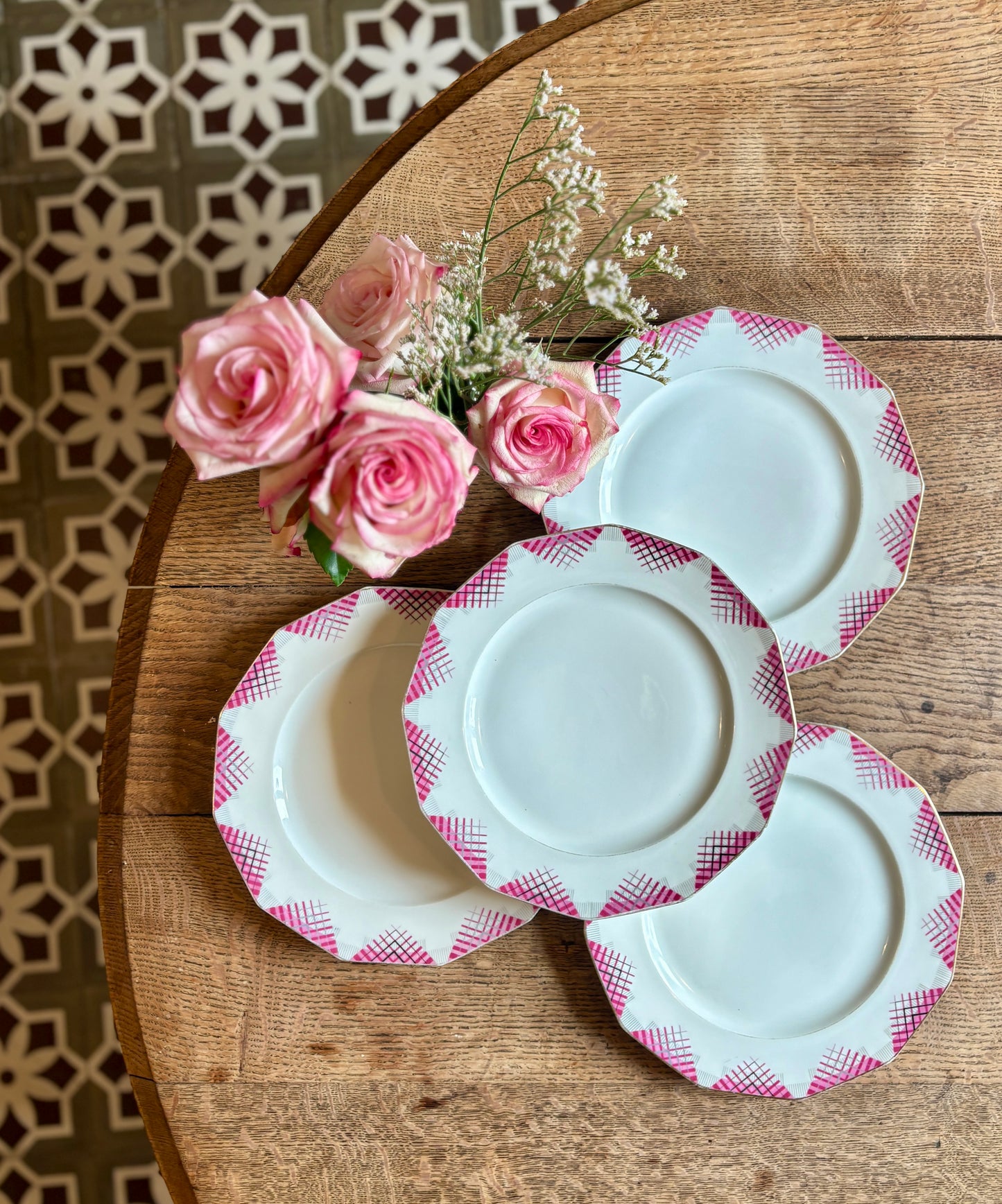 Lot de 4 assiettes plates vintage en porcelaine de Limoges