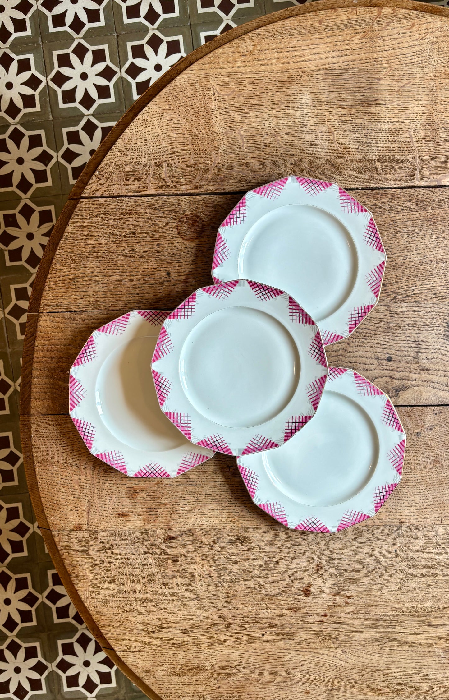 Lot de 4 assiettes plates vintage en porcelaine de Limoges