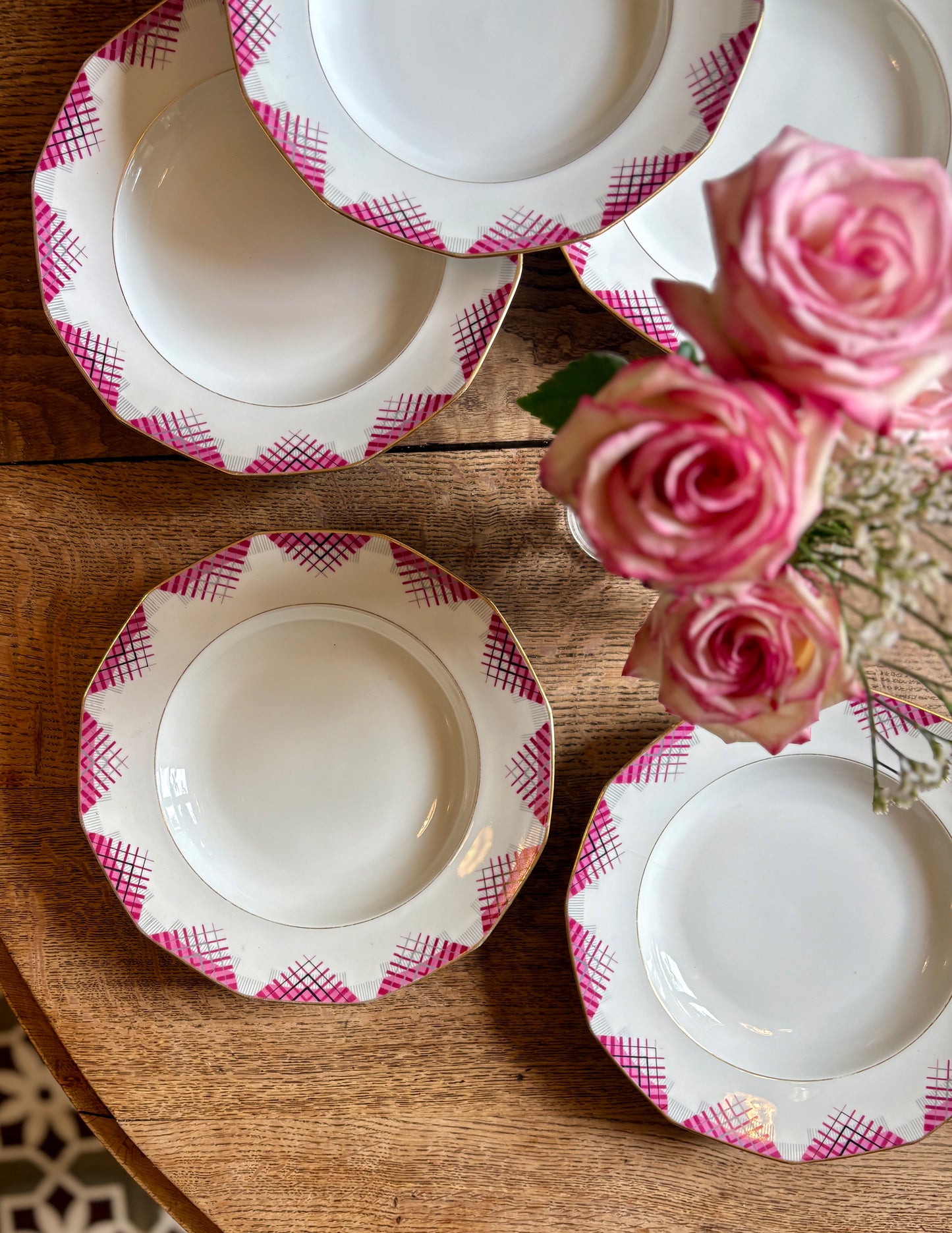 Lot de 6 assiettes creuses vintage en porcelaine