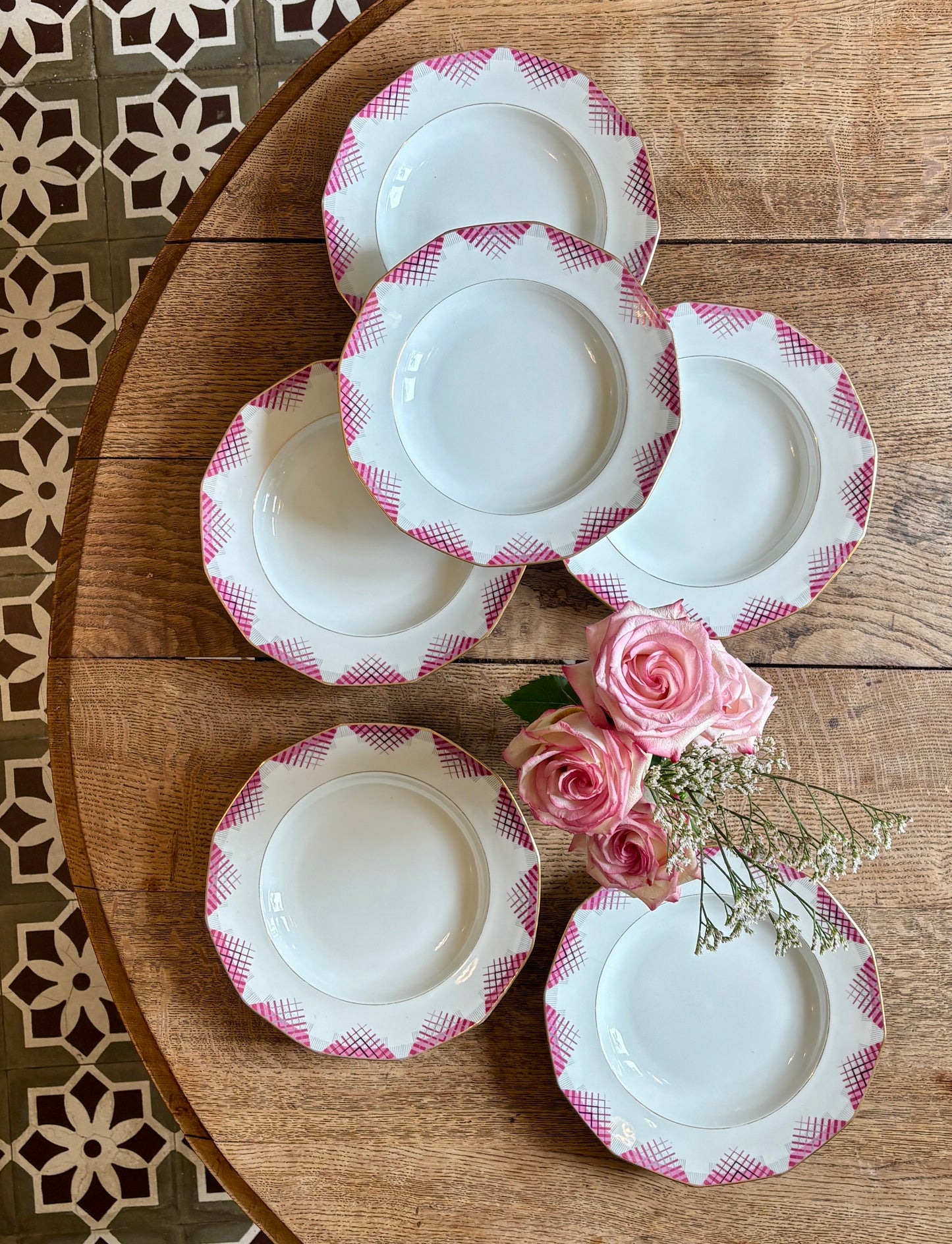 Lot de 6 assiettes creuses vintage en porcelaine