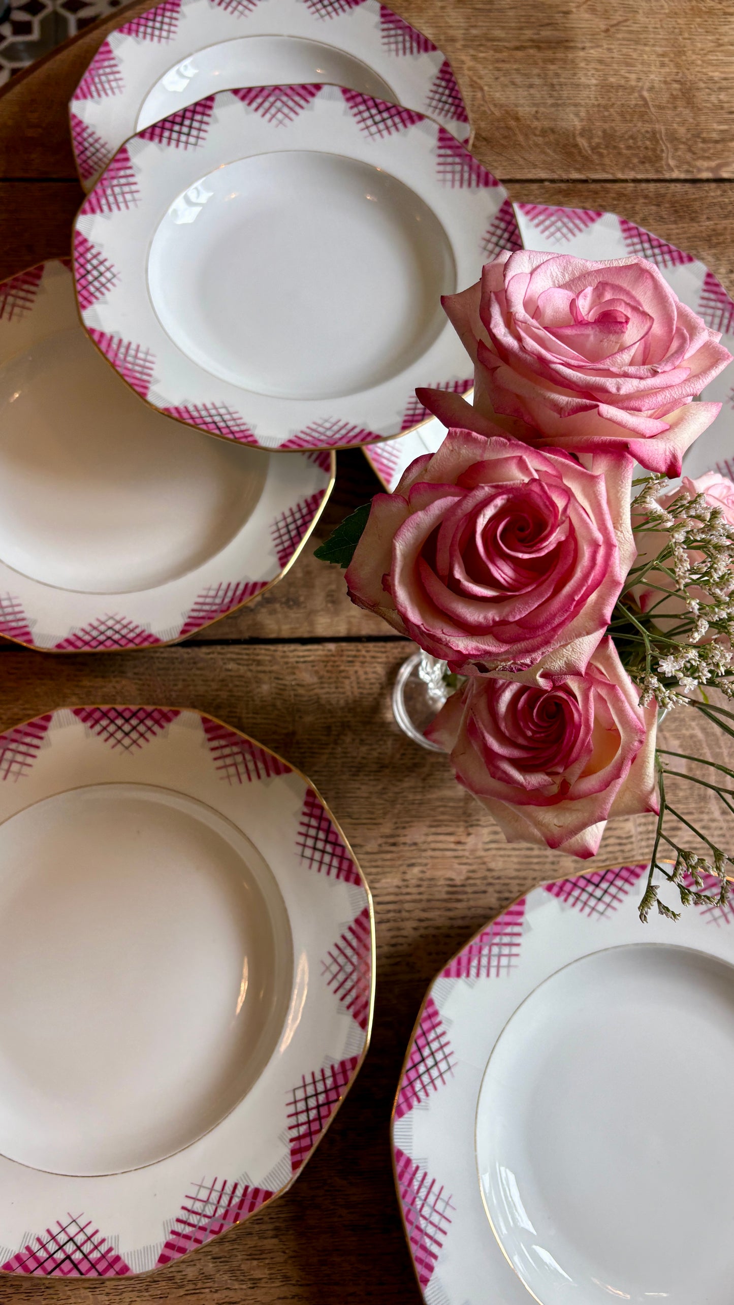 Lot de 6 assiettes creuses vintage en porcelaine