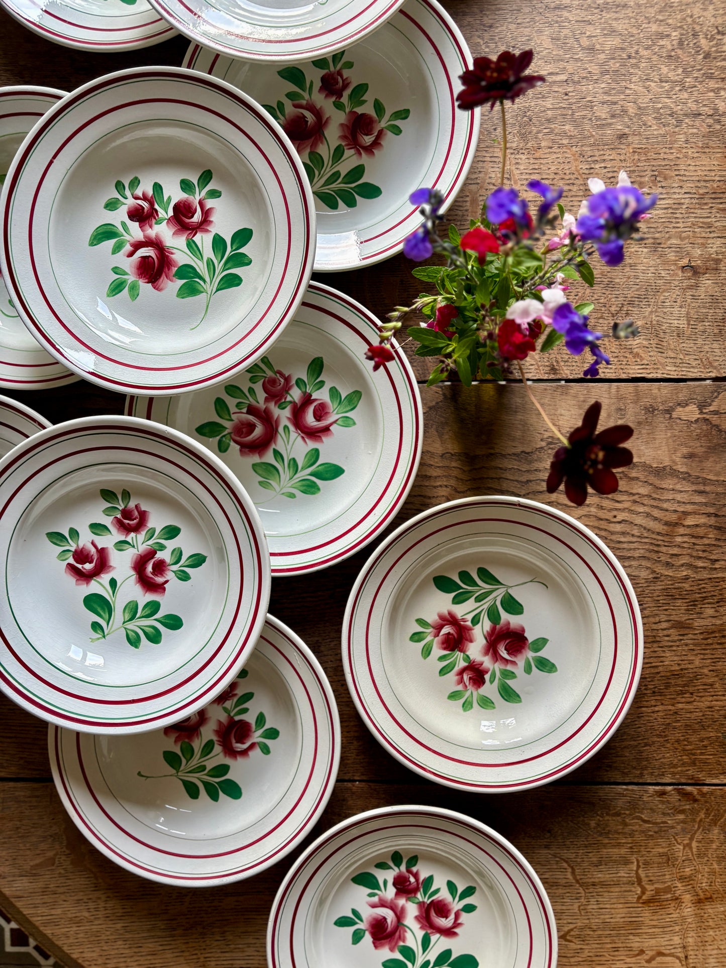 Lot de 12 assiettes creuses vintage - Les Roses -