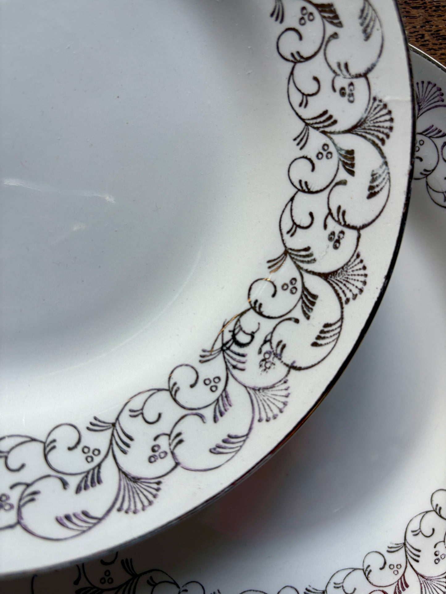 Lot de 11 assiettes à dessert vintage Sarreguemines en porcelaine opaque