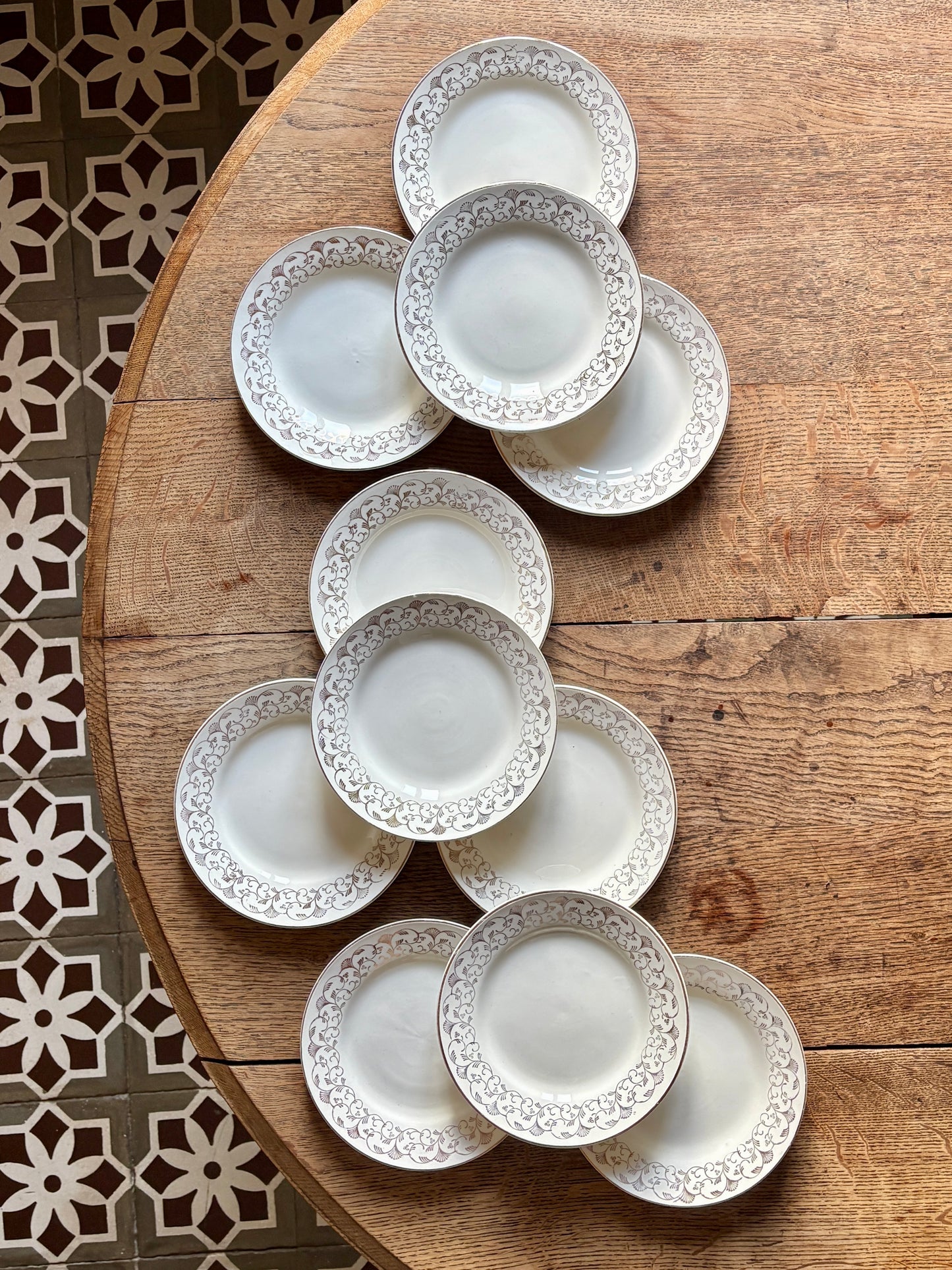 Lot de 11 assiettes à dessert vintage Sarreguemines en porcelaine opaque
