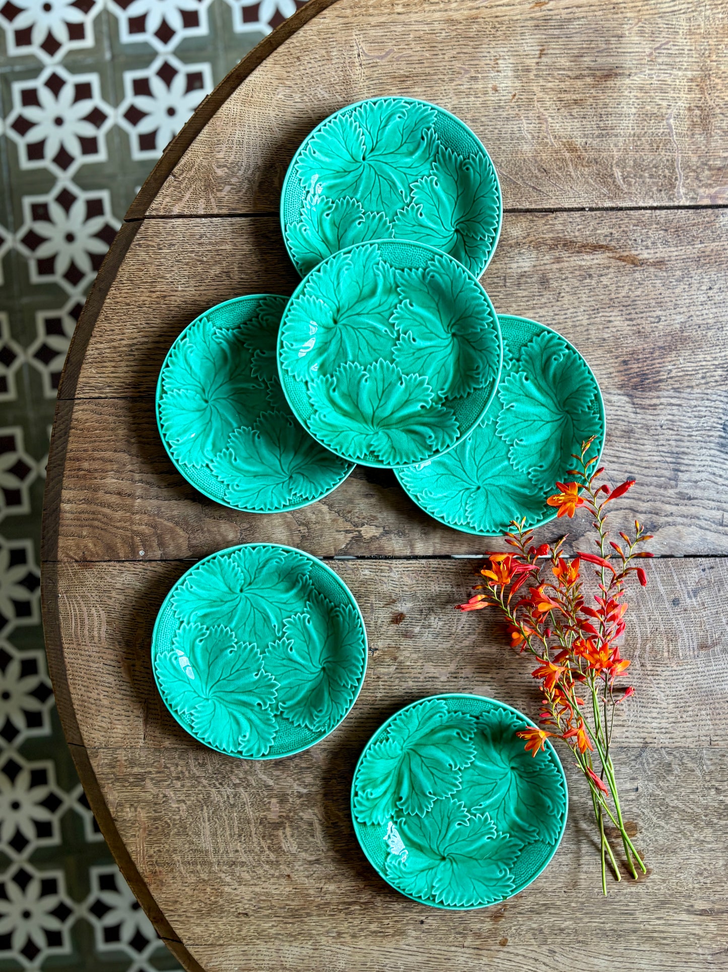 Lot de 6 assiettes vintage en faïence verte