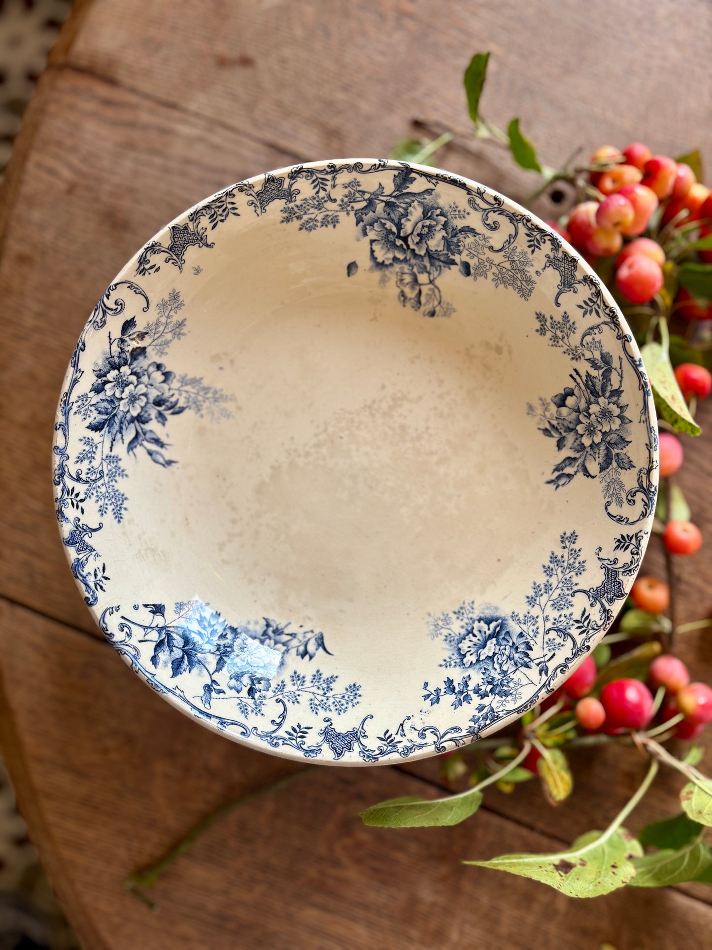 Compotier ancien en terre de fer - Modèle L'Oréal de Boulanger