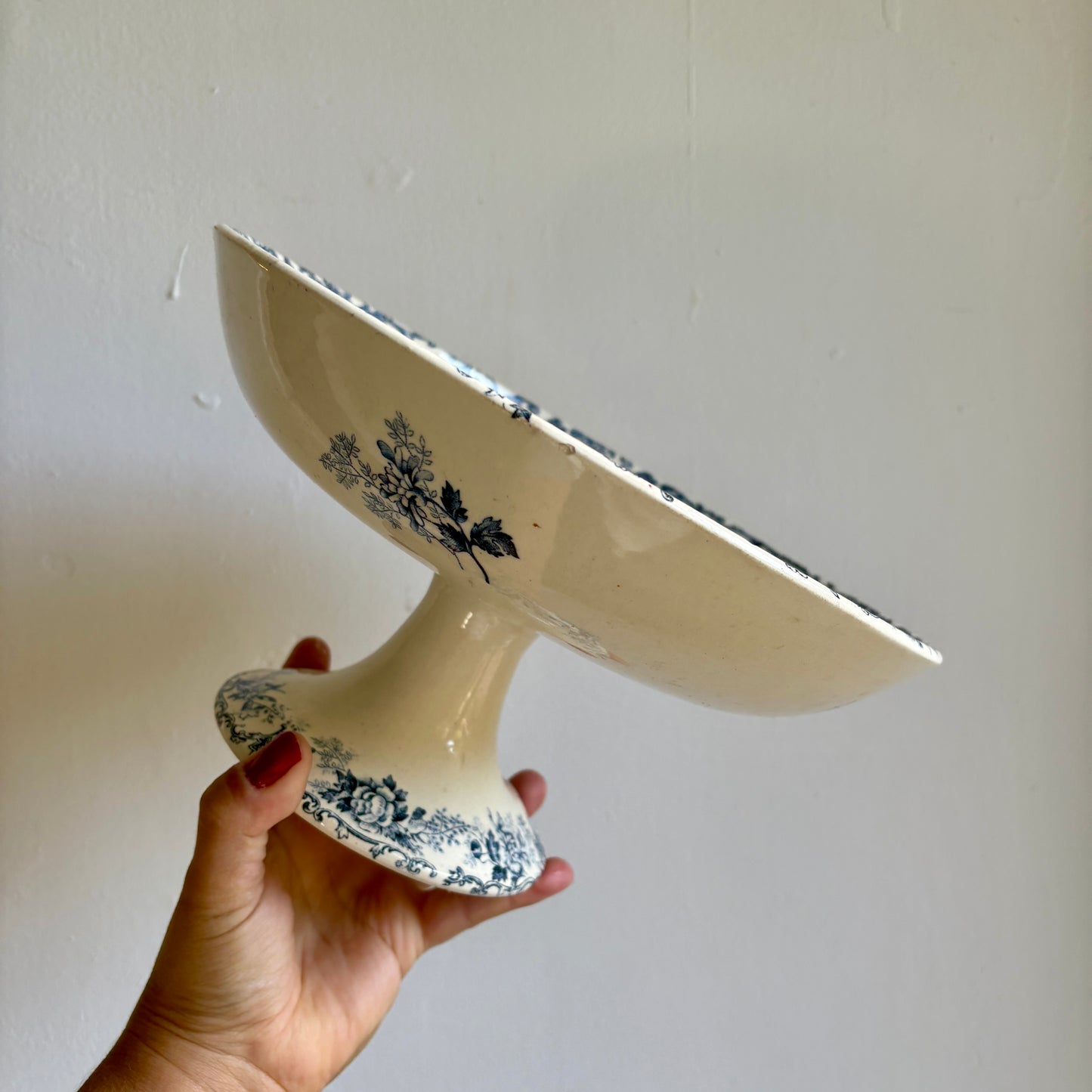 Compotier ancien en terre de fer - Modèle L'Oréal de Boulanger