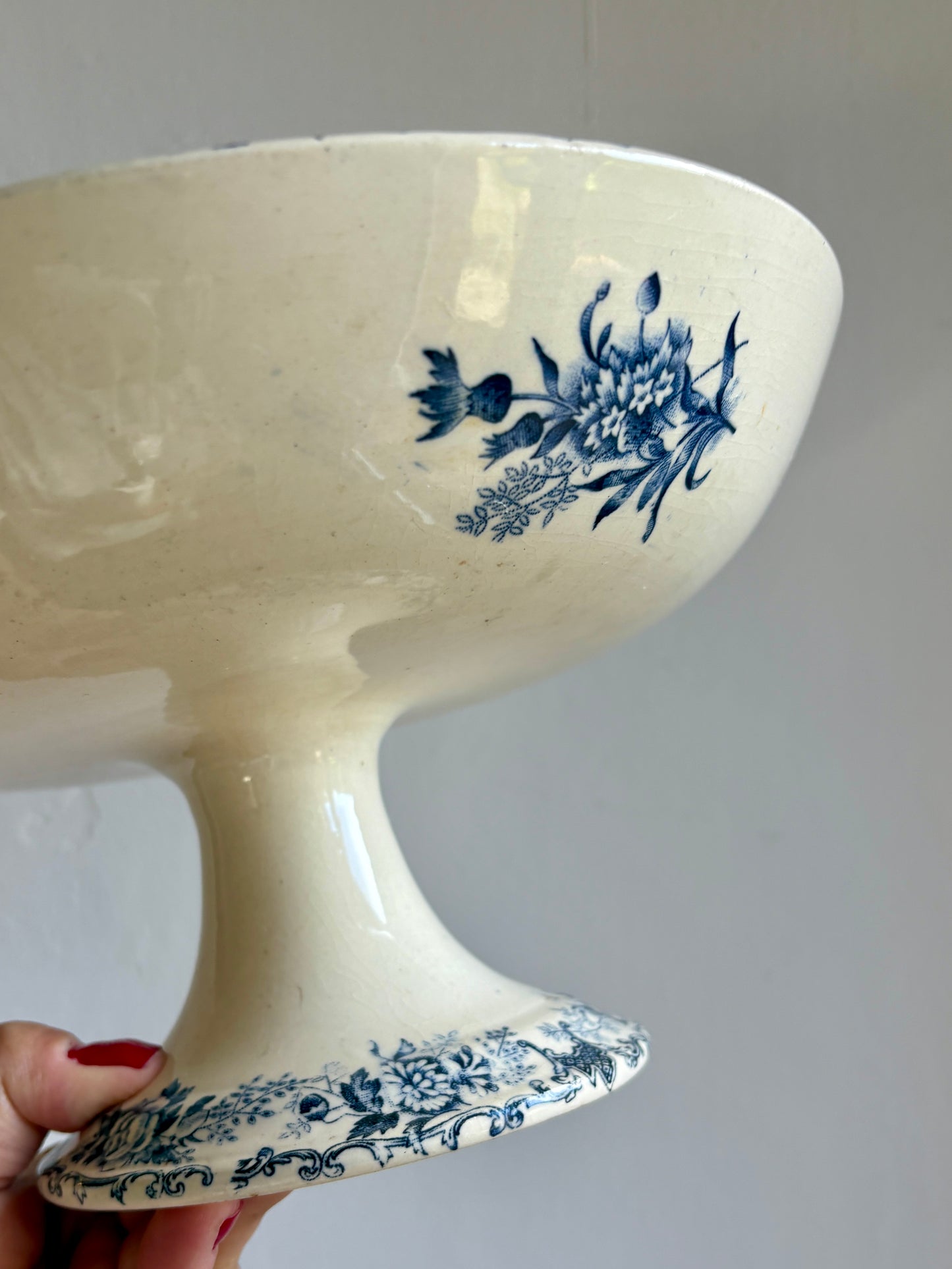 Compotier ancien en terre de fer - Modèle L'Oréal de Boulanger