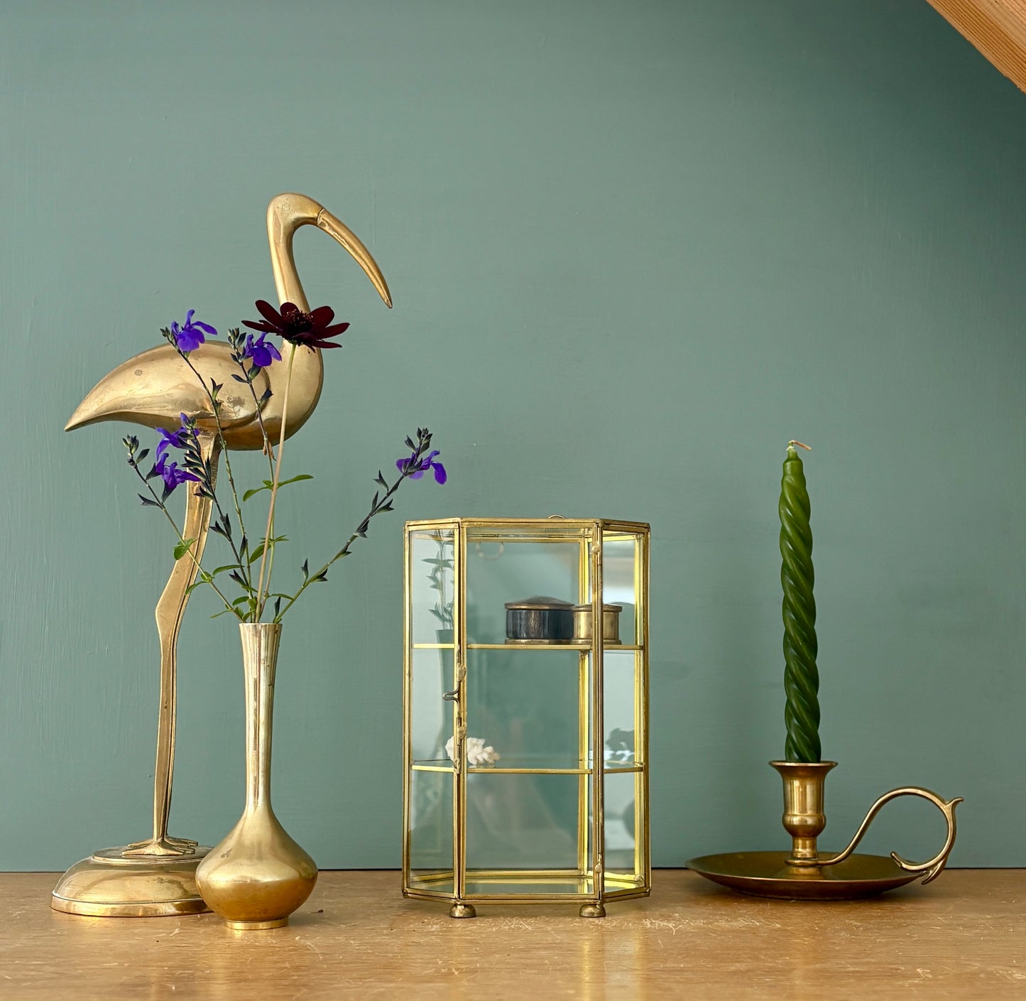 Vitrine vintage en verre et laiton