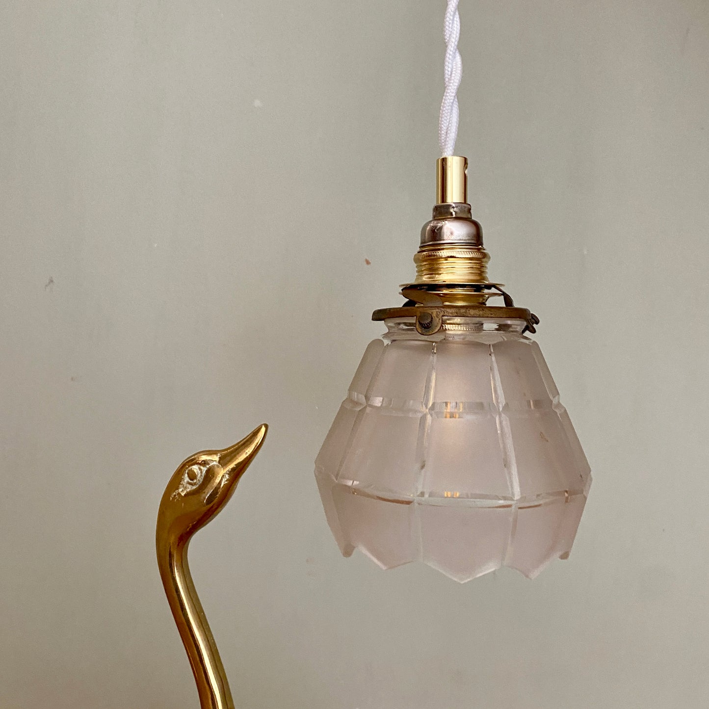 Baladeuse tulipe vintage art déco en verre dépoli