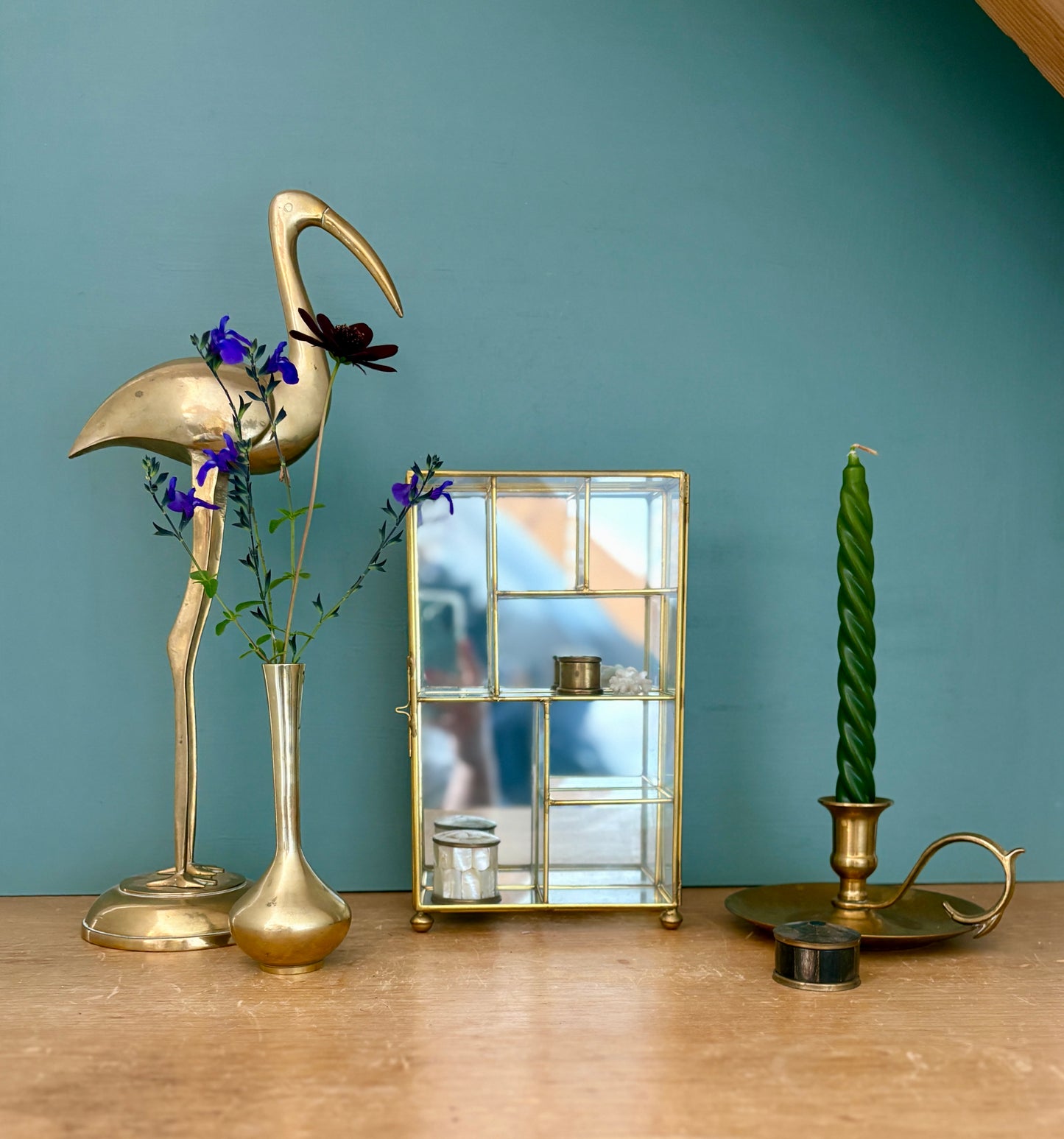 Vitrine vintage en verre et laiton