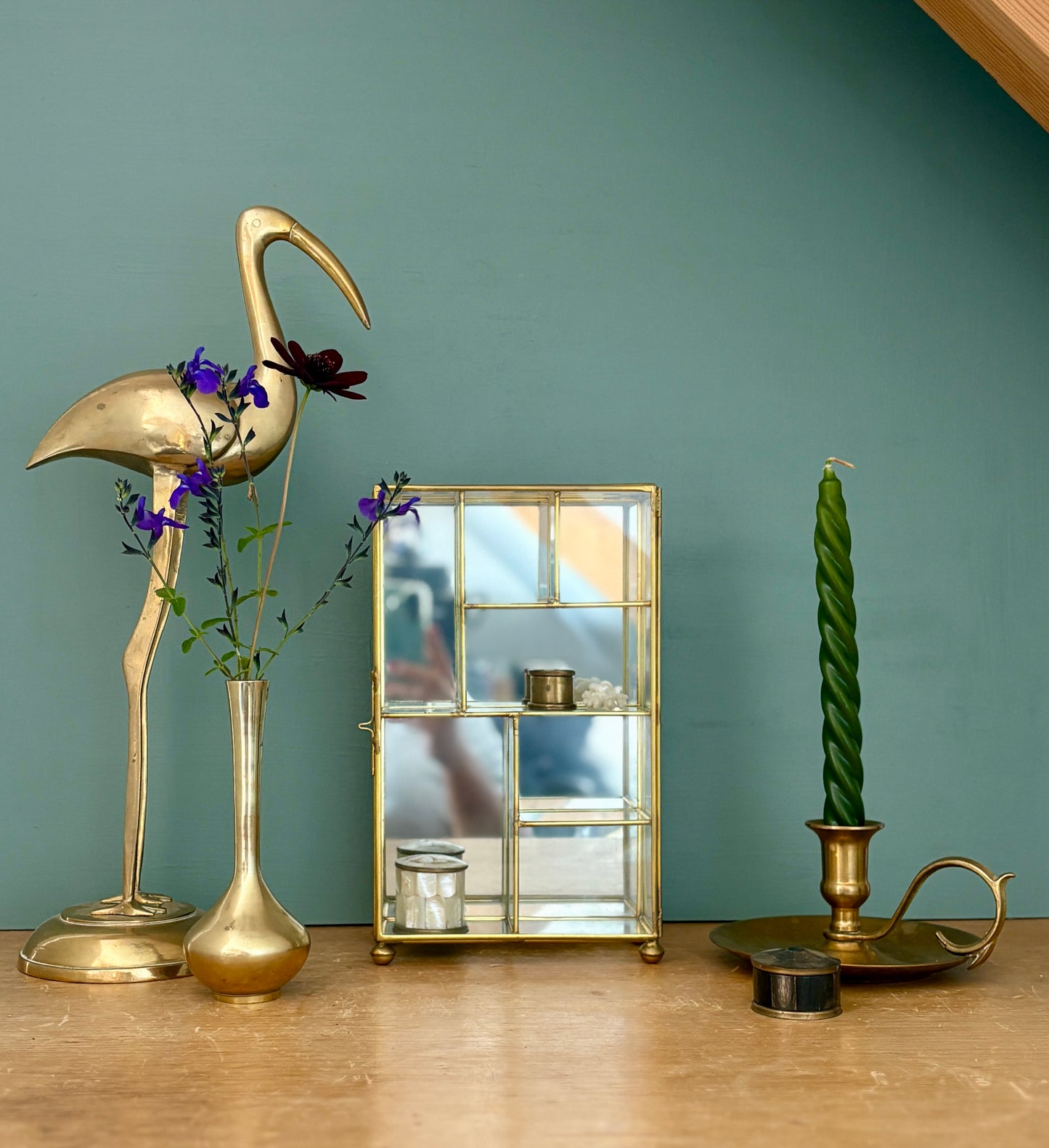 Vitrine vintage en verre et laiton