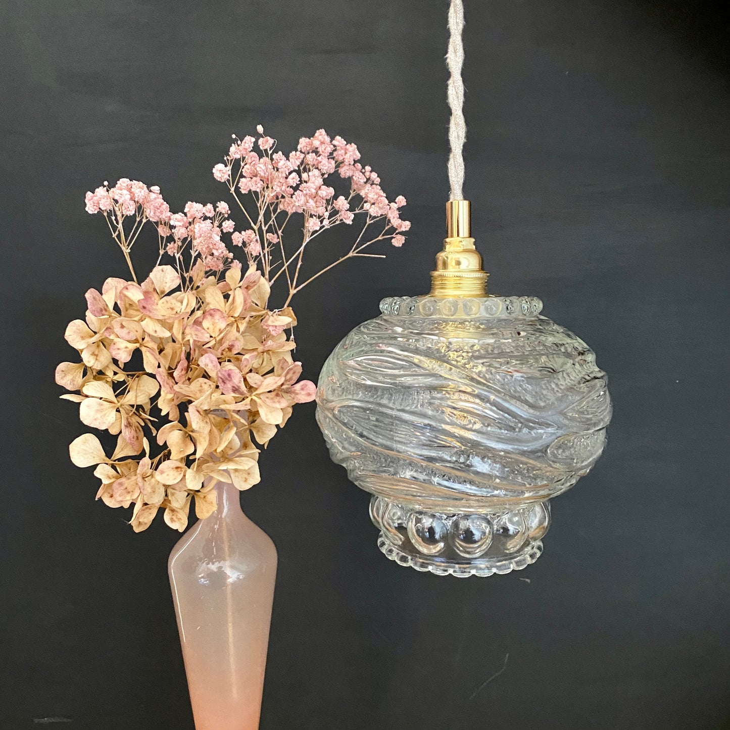 Suspension globe vintage en verre